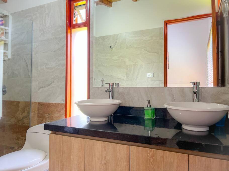 15 mins to Jardín Spacious & Convenient House