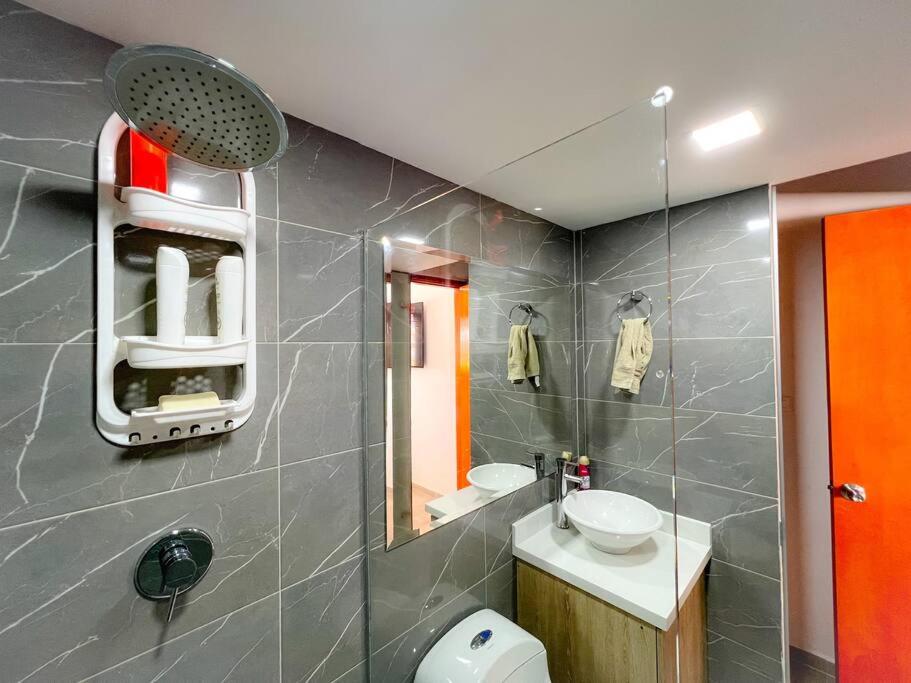 15 mins to Jardín Spacious & Convenient House