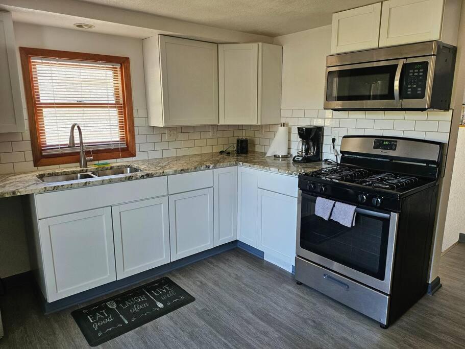 Spacious Duplex by Fairgrounds & Downtown with Fire Pit view 2