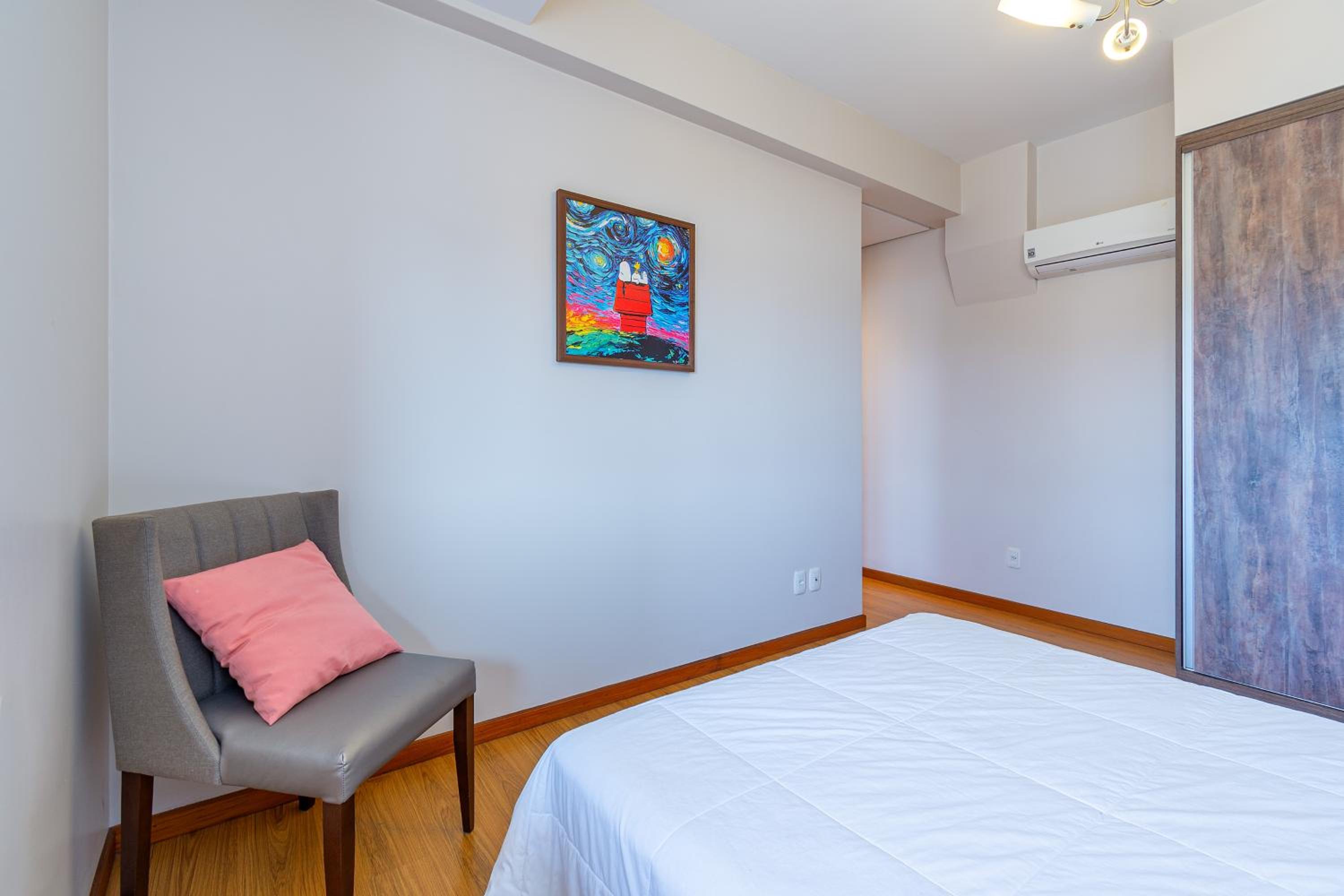 Apartamento Lindo e Completo 3 Suítes e Quarto no Centro