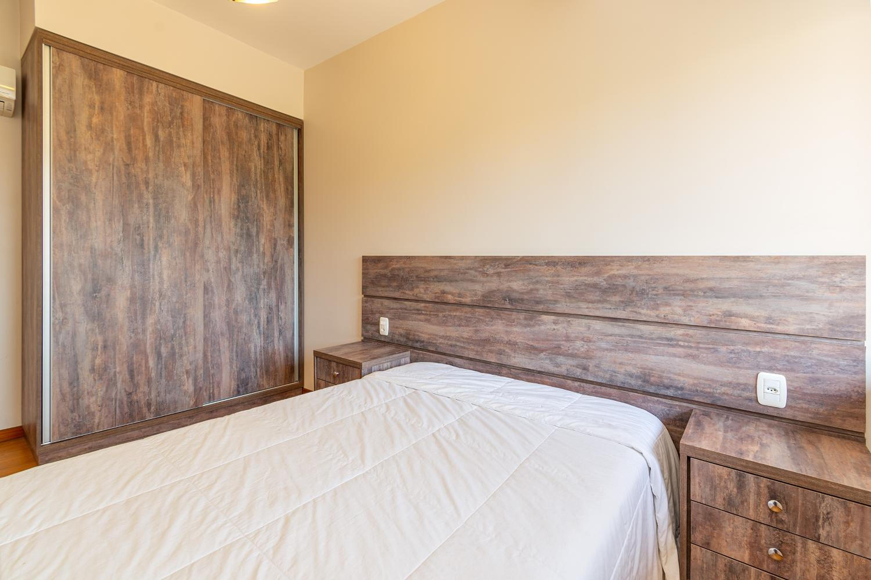 Apartamento Lindo e Completo 3 Suítes e Quarto no Centro