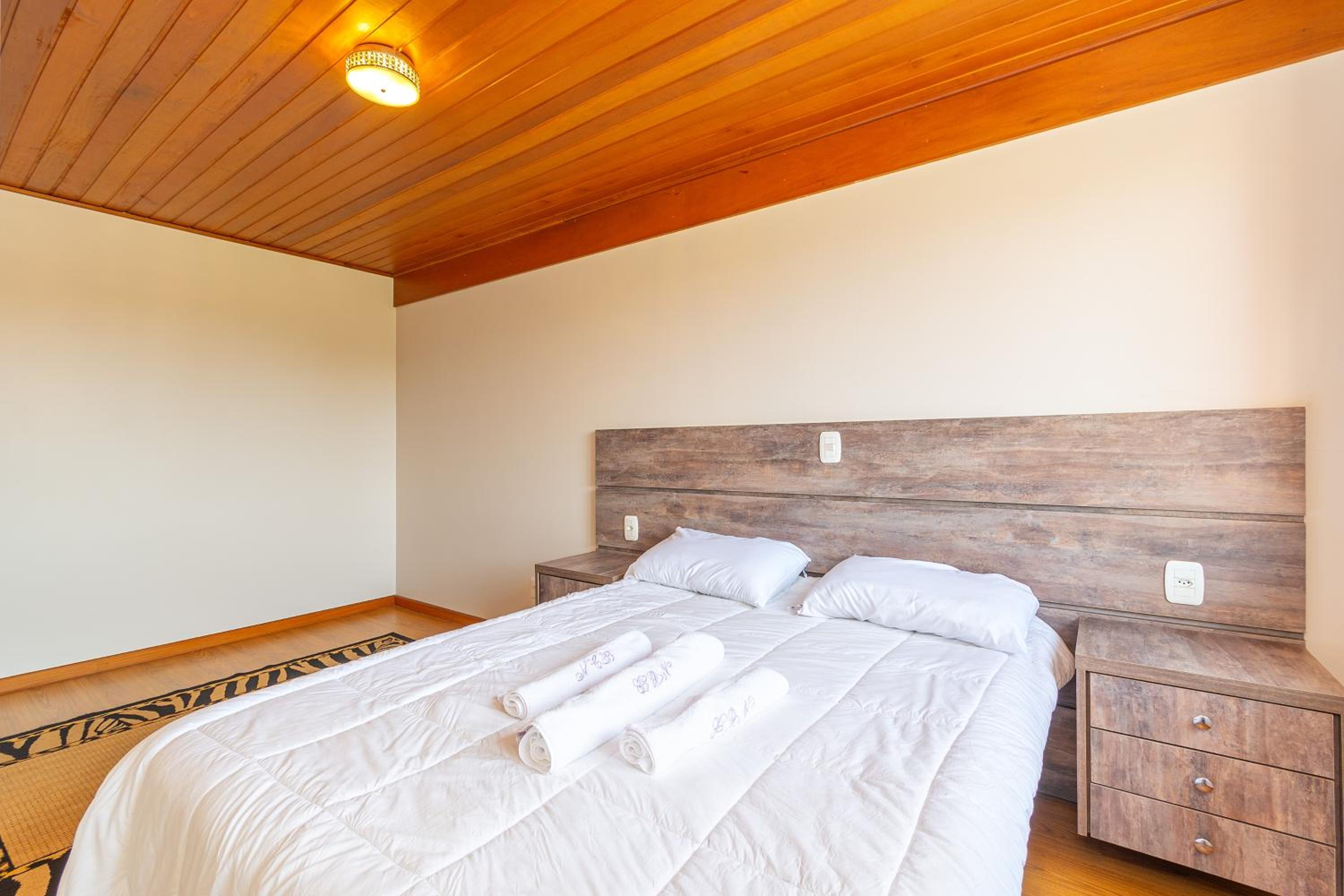 Apartamento Lindo e Completo 3 Suítes e Quarto no Centro