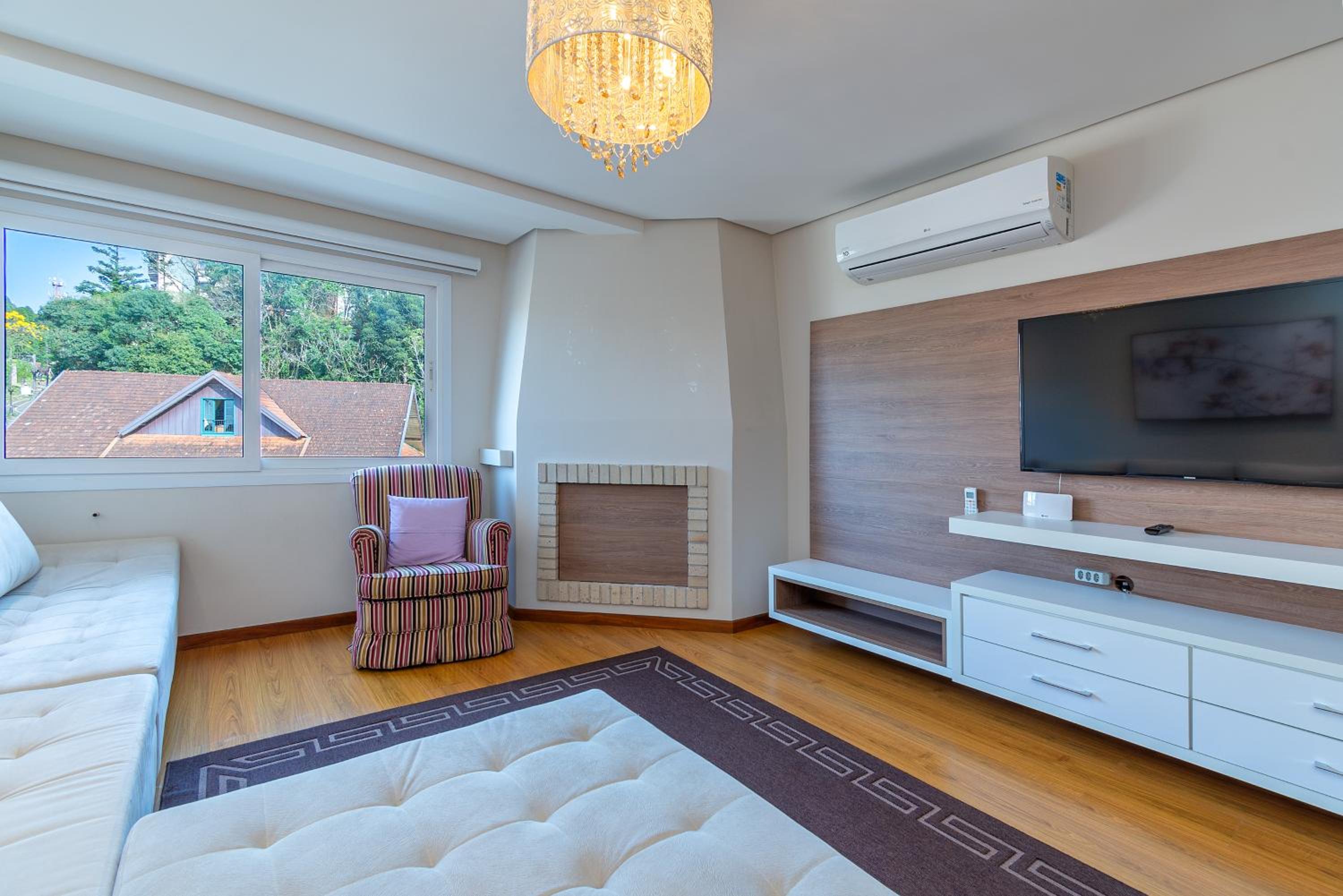 Apartamento Lindo e Completo 3 Suítes e Quarto no Centro