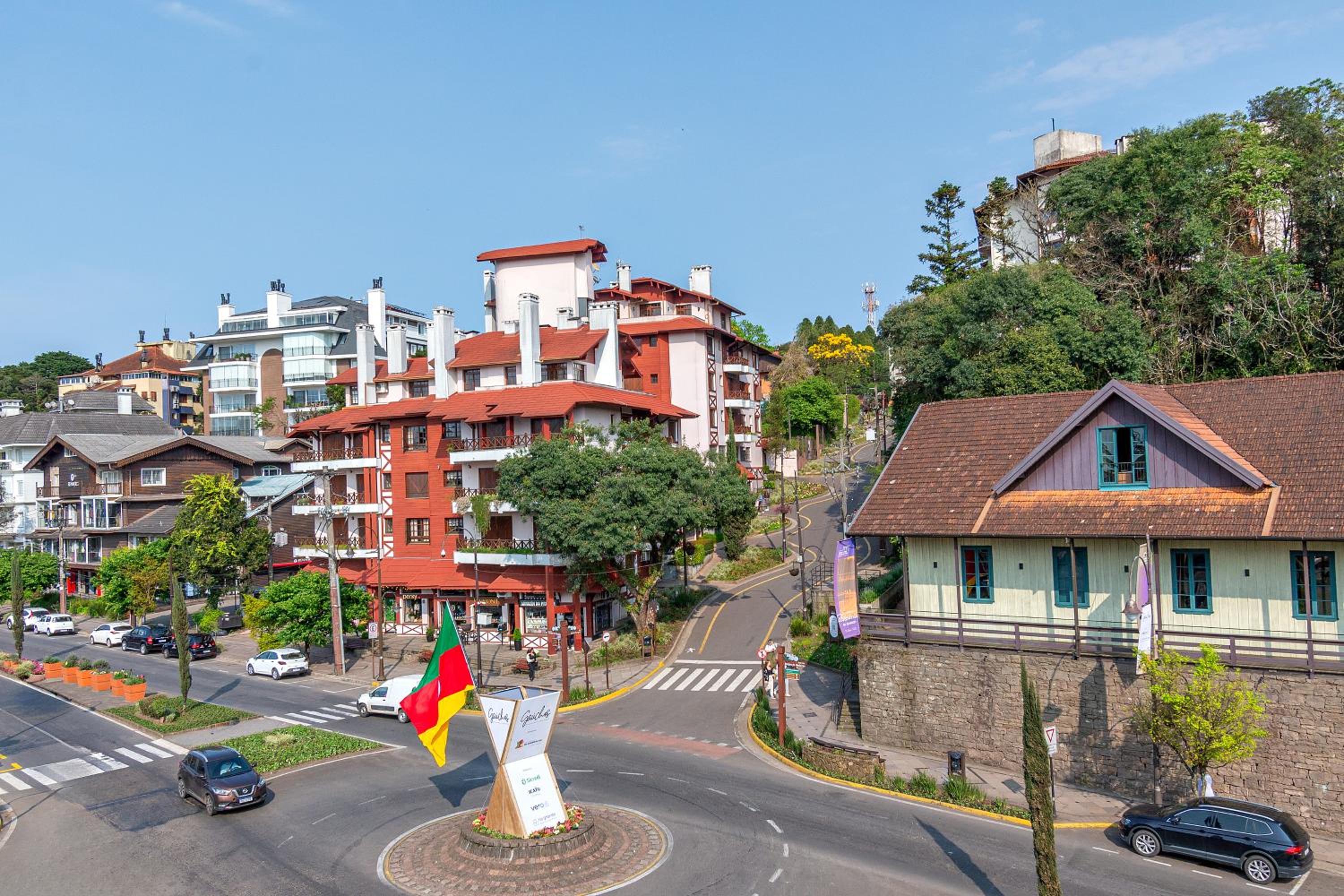 Apartamento Lindo e Completo 3 Suítes e Quarto no Centro