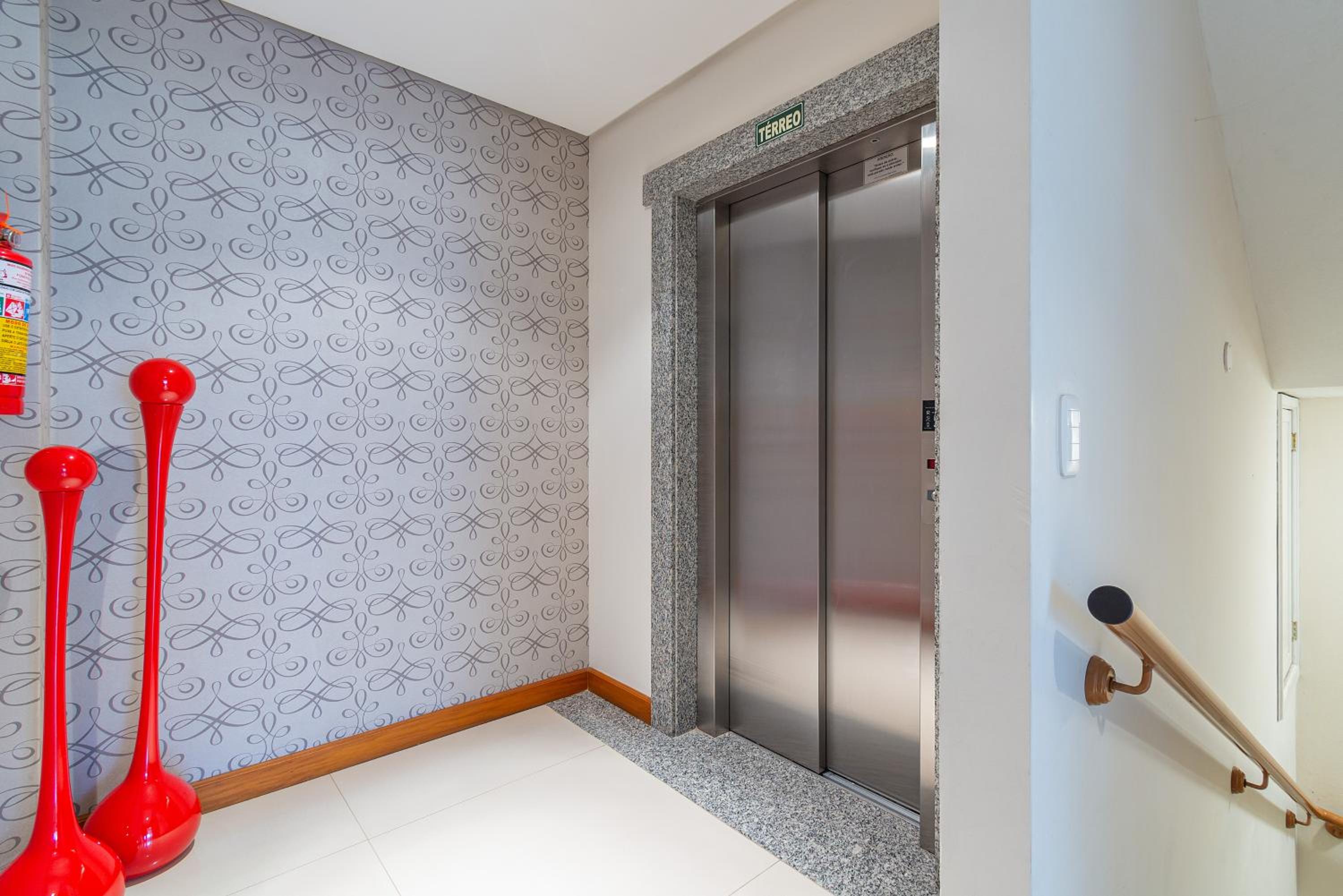 Apartamento Lindo e Completo 3 Suítes e Quarto no Centro