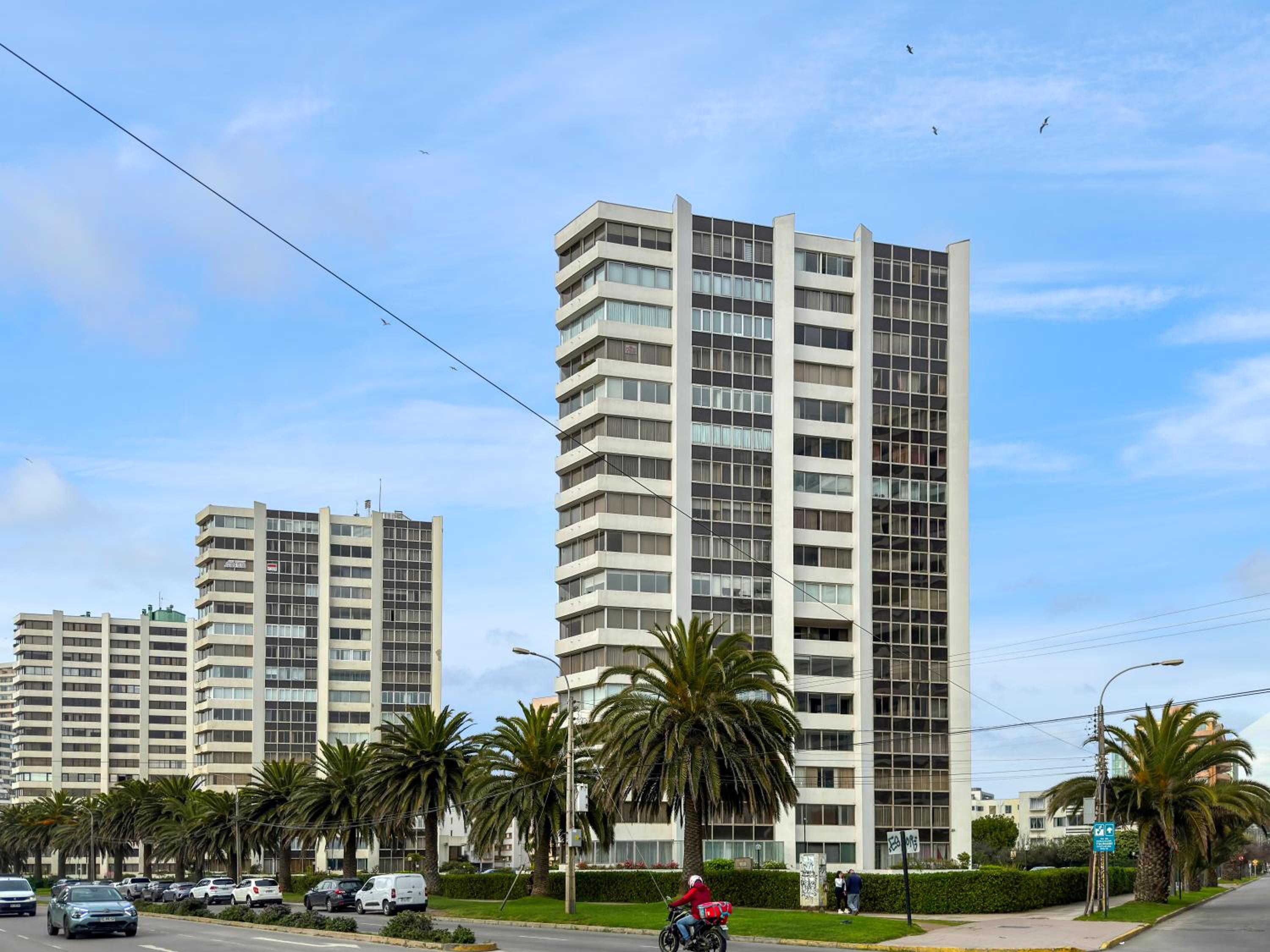 Depto con Vista al Mar en la Costanera de Viña