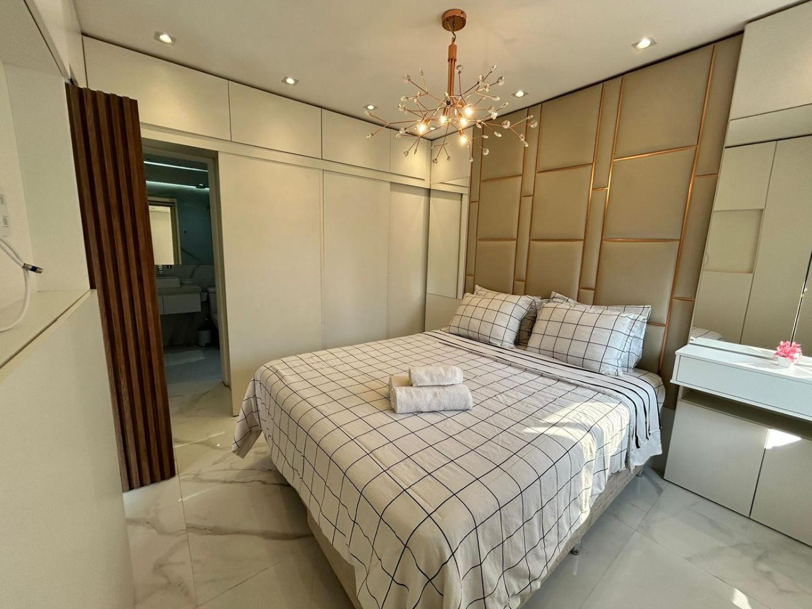 Apartamento Luxo Requinte 30 mts da Praia da Barra Posto 8