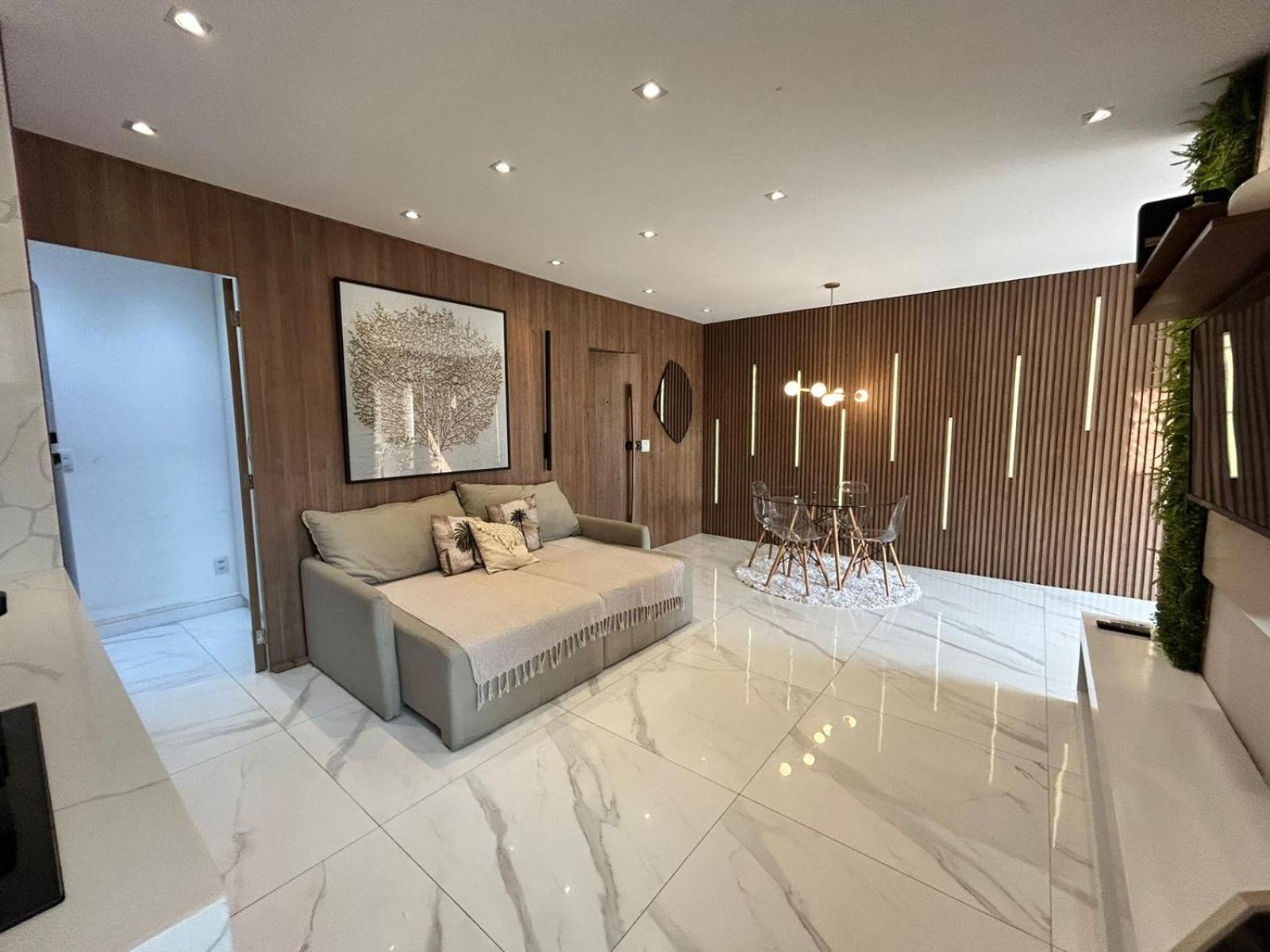 Apartamento Luxo Requinte 30 mts da Praia da Barra Posto 8
