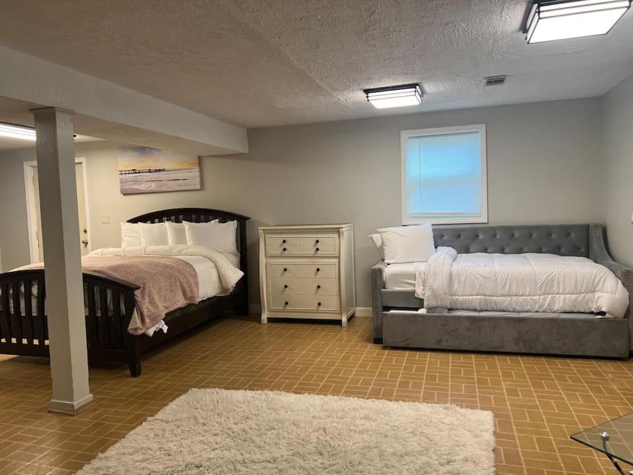 Cozy Danville Retreat view 4