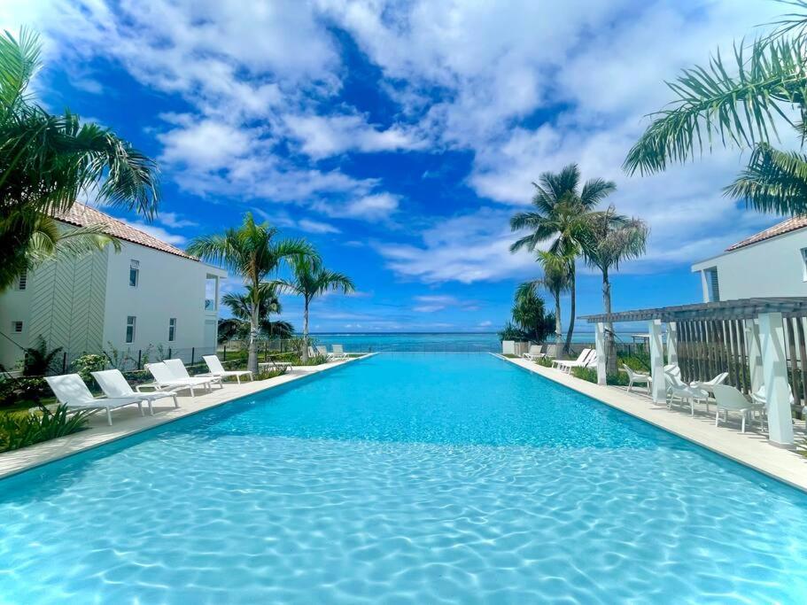 Te Miti - Tropical paradise retreat view 2