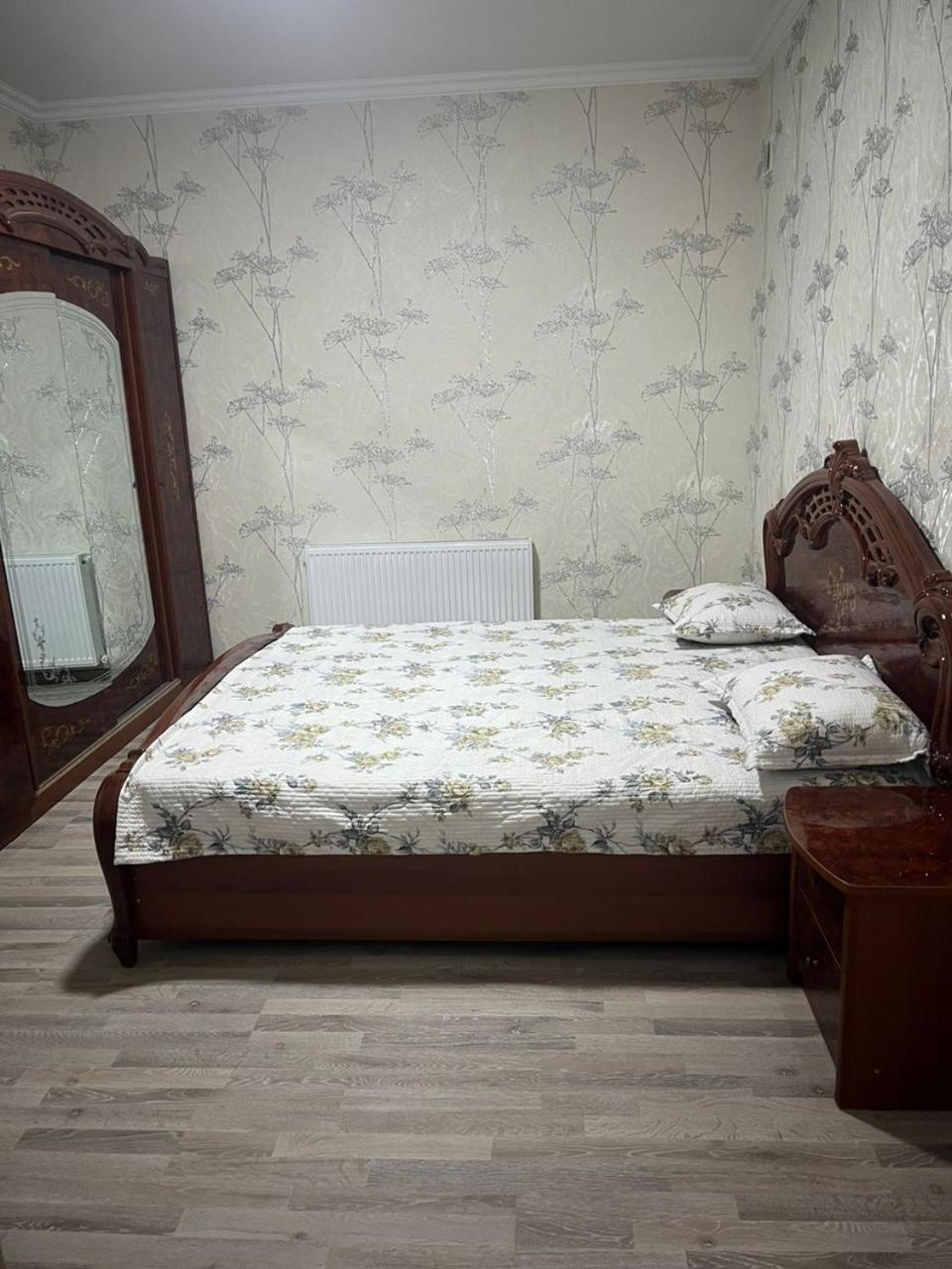 Sam Blvd two bedroom apartment view 4