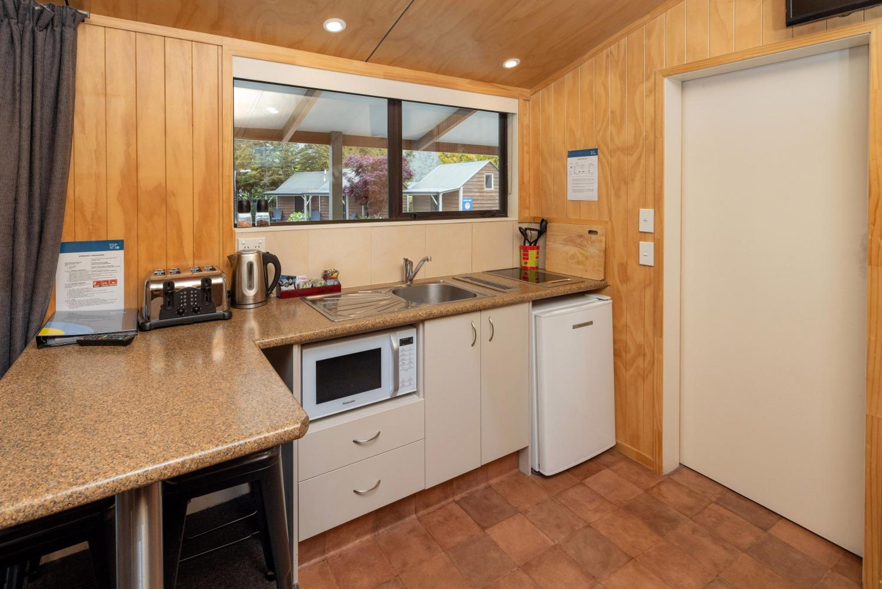 Queenstown Top 10 Holiday Park - Image 3