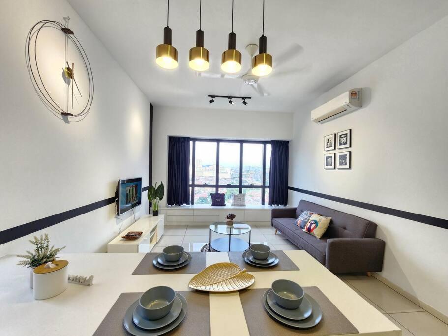 J 2 Rooms PJ Near SunwayPyramid photo 1