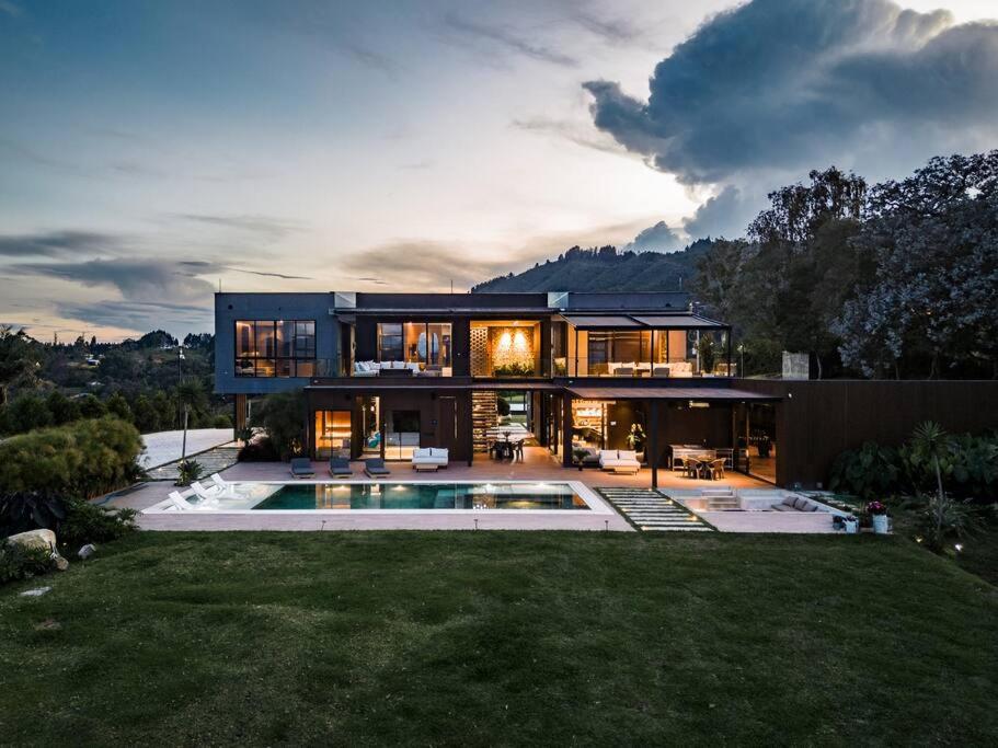 Luxurious Farm House