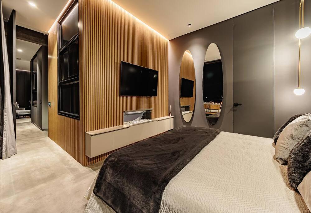 Luxurious Farm House
