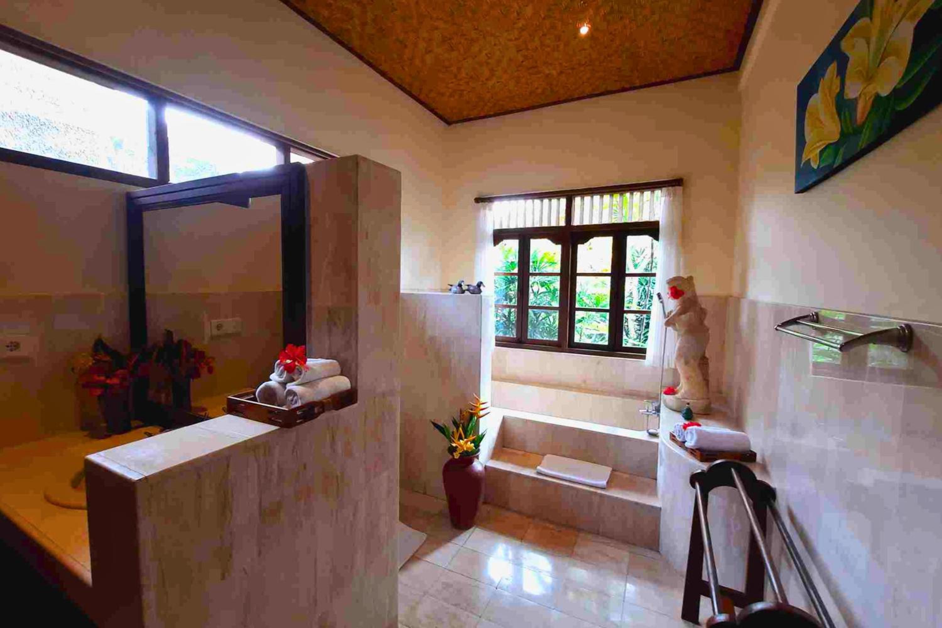 Gitali 1 BR Superior Garden View view 2