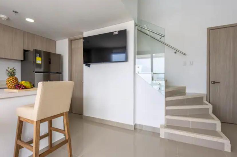 Espectacular Duplex en Bocagrande con Vista al Mar y la Bahia