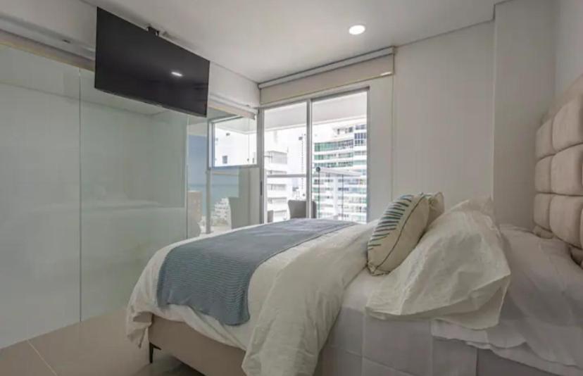 Espectacular Duplex en Bocagrande con Vista al Mar y la Bahia