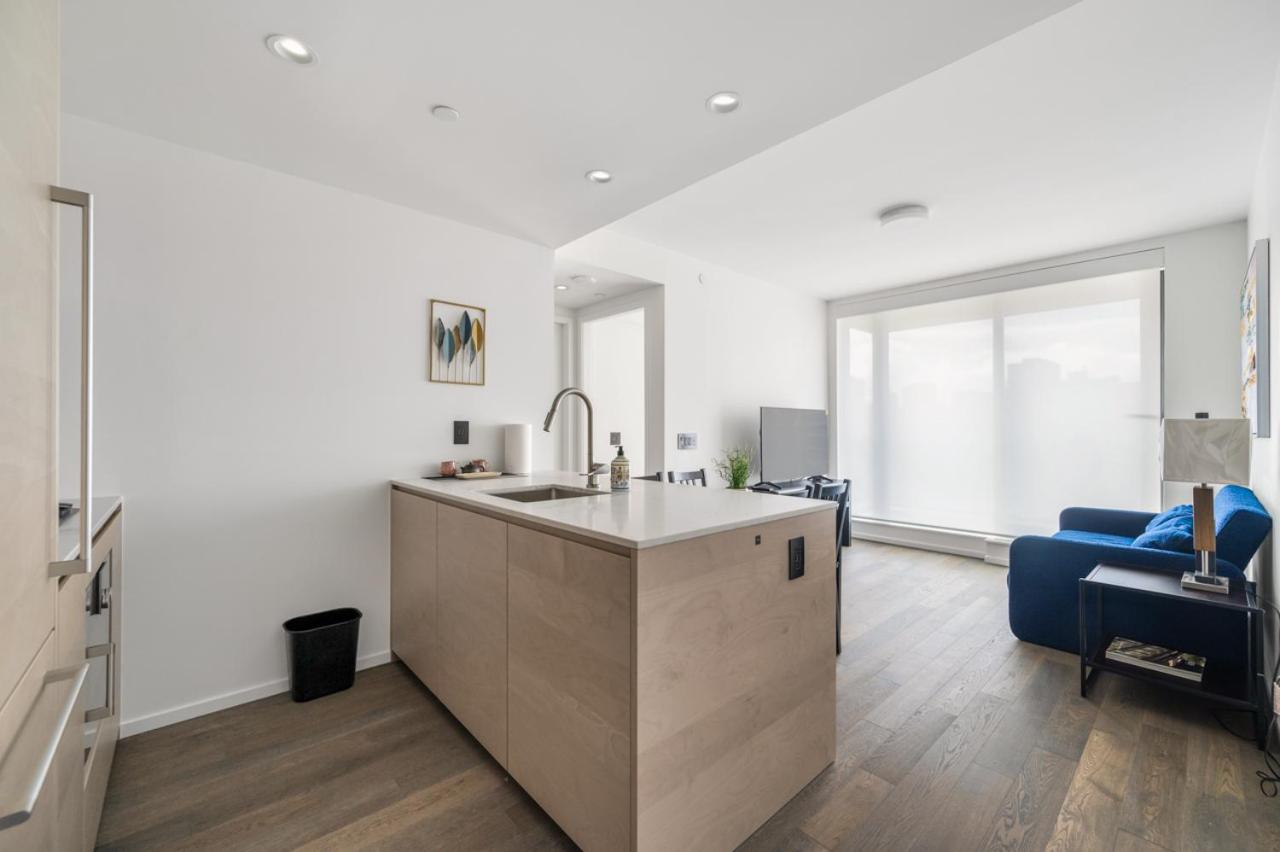 Luxury High-Rise Condo with Stunning Views