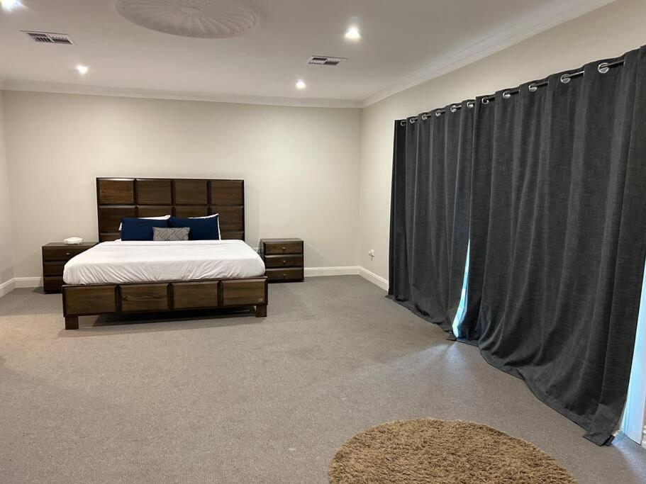 Luxury House 5 bedrooms
