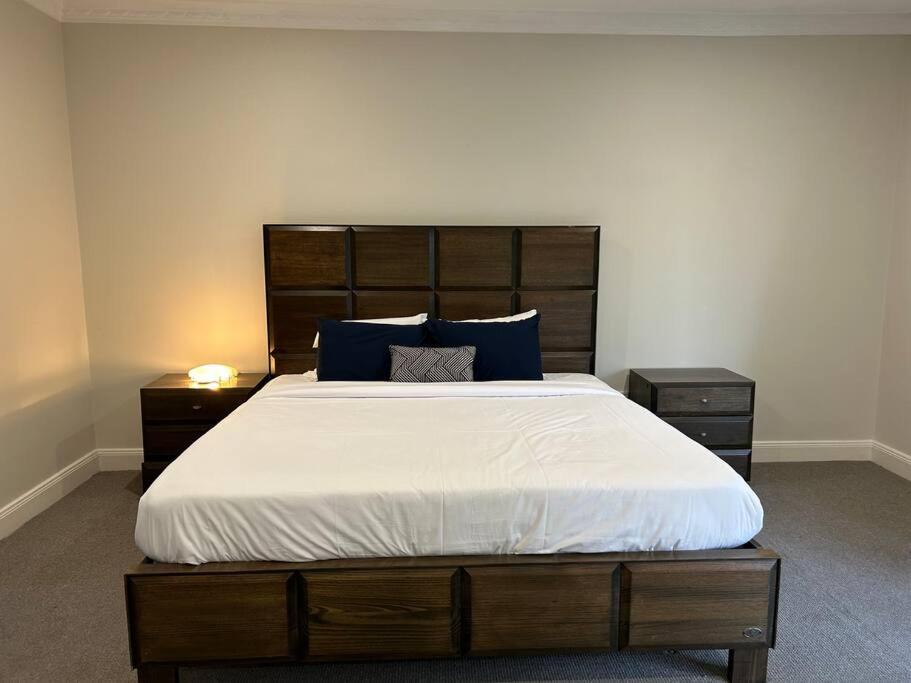 Luxury House 5 bedrooms