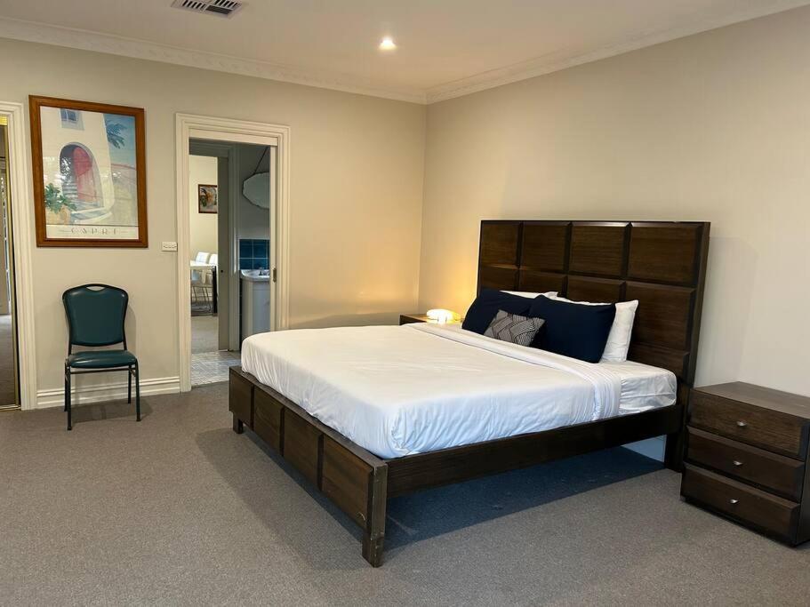 Luxury House 5 bedrooms