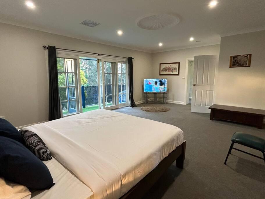 Luxury House 5 bedrooms
