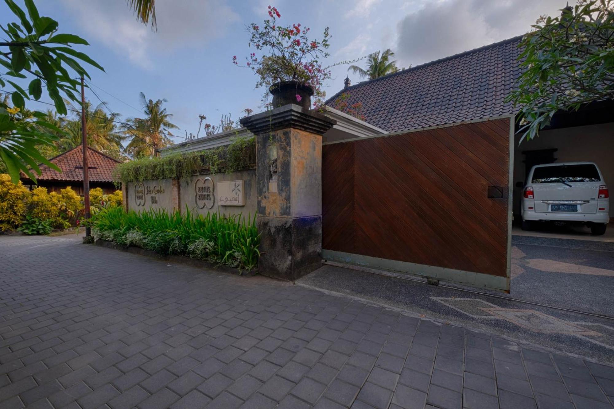 Kutus Kutus Saba Beach Villa