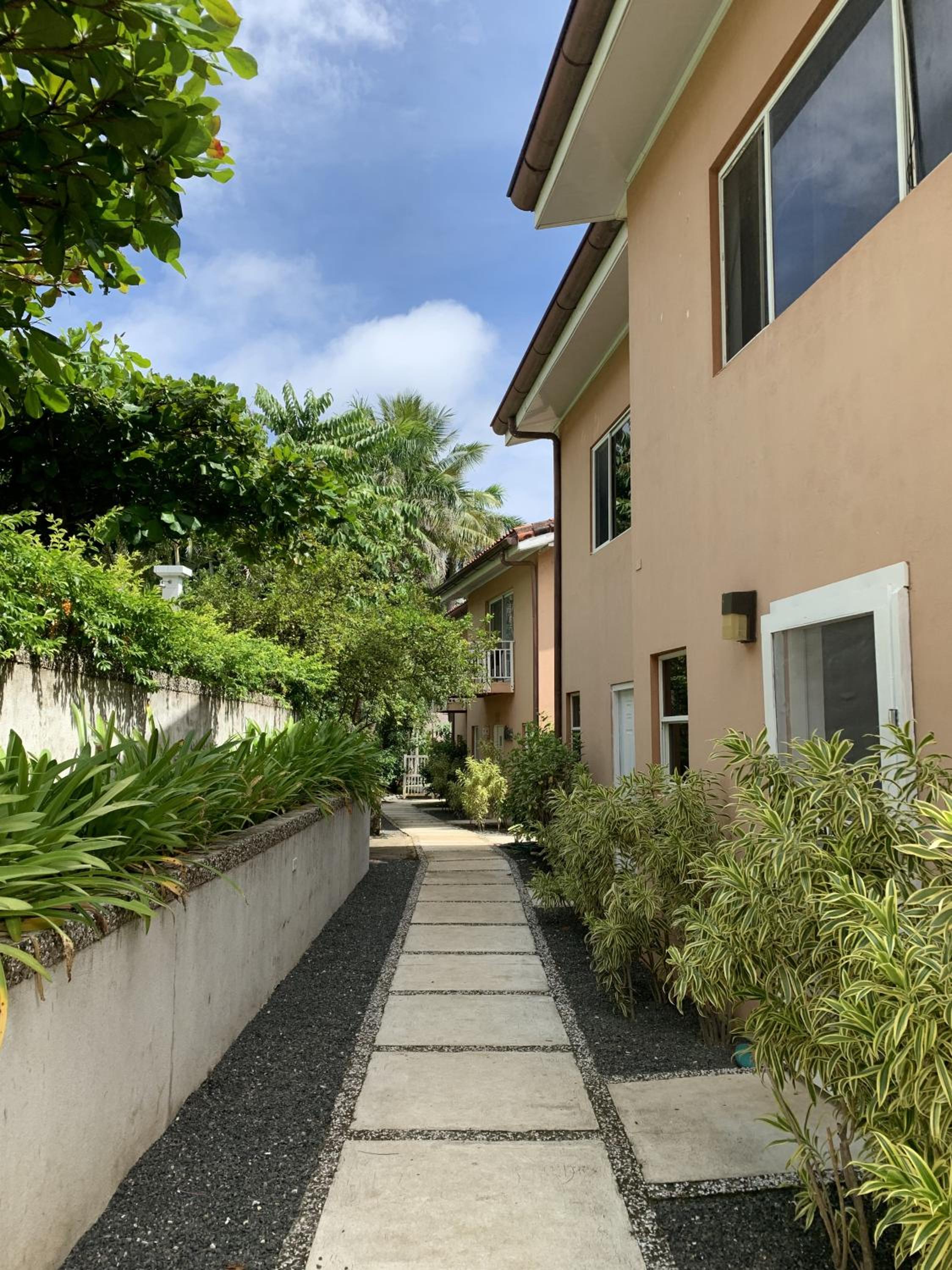 BL30 Bahia Langosta On the Beach 2bed 2bath