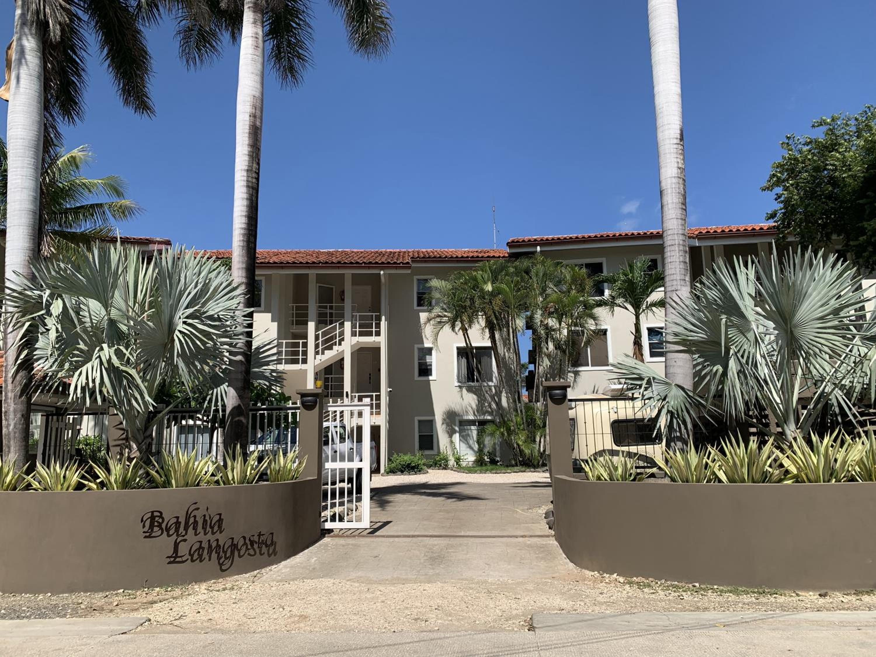 BL30 Bahia Langosta On the Beach 2bed 2bath
