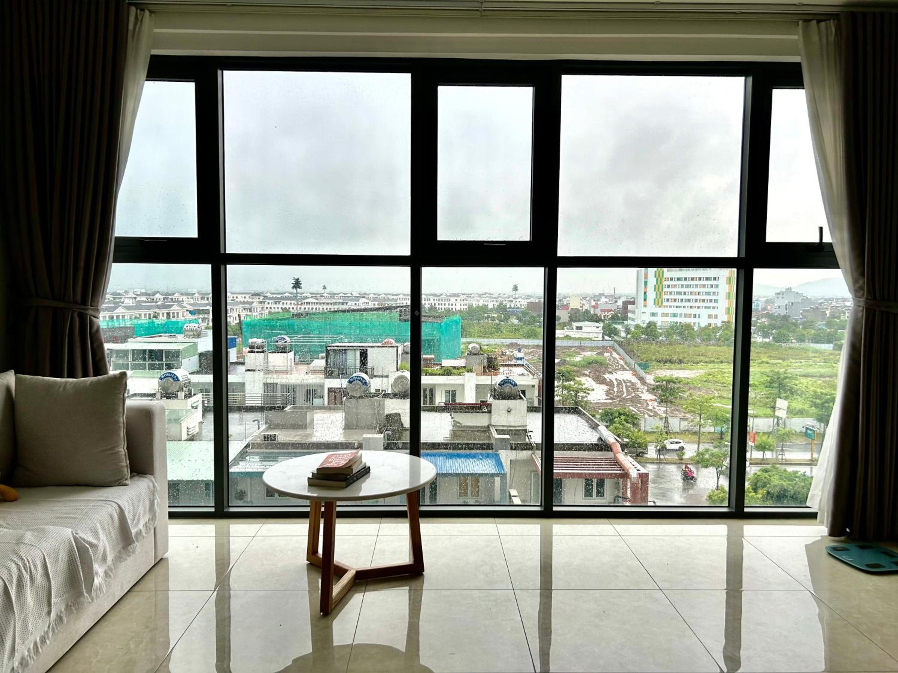 Annie's home Minato Residence view 5