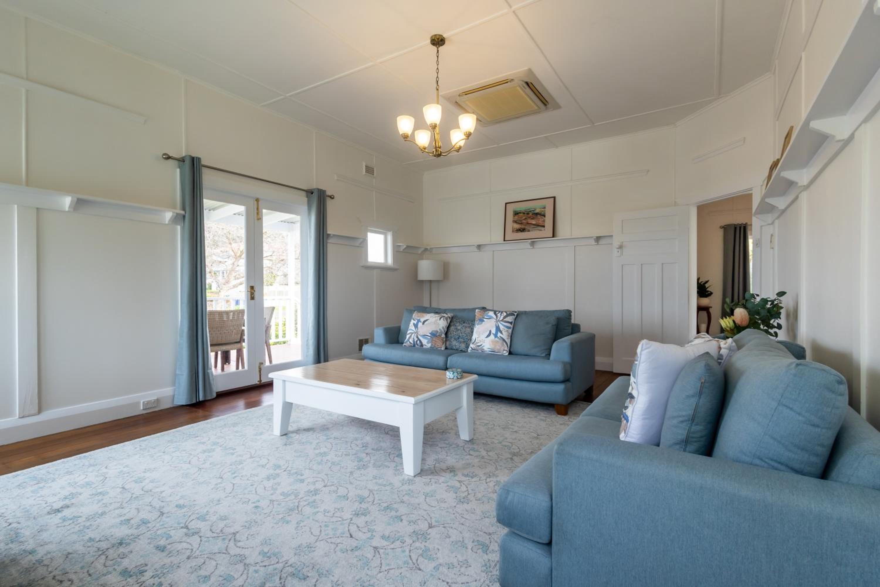 Bay Vista Cottage by the BnB Collection