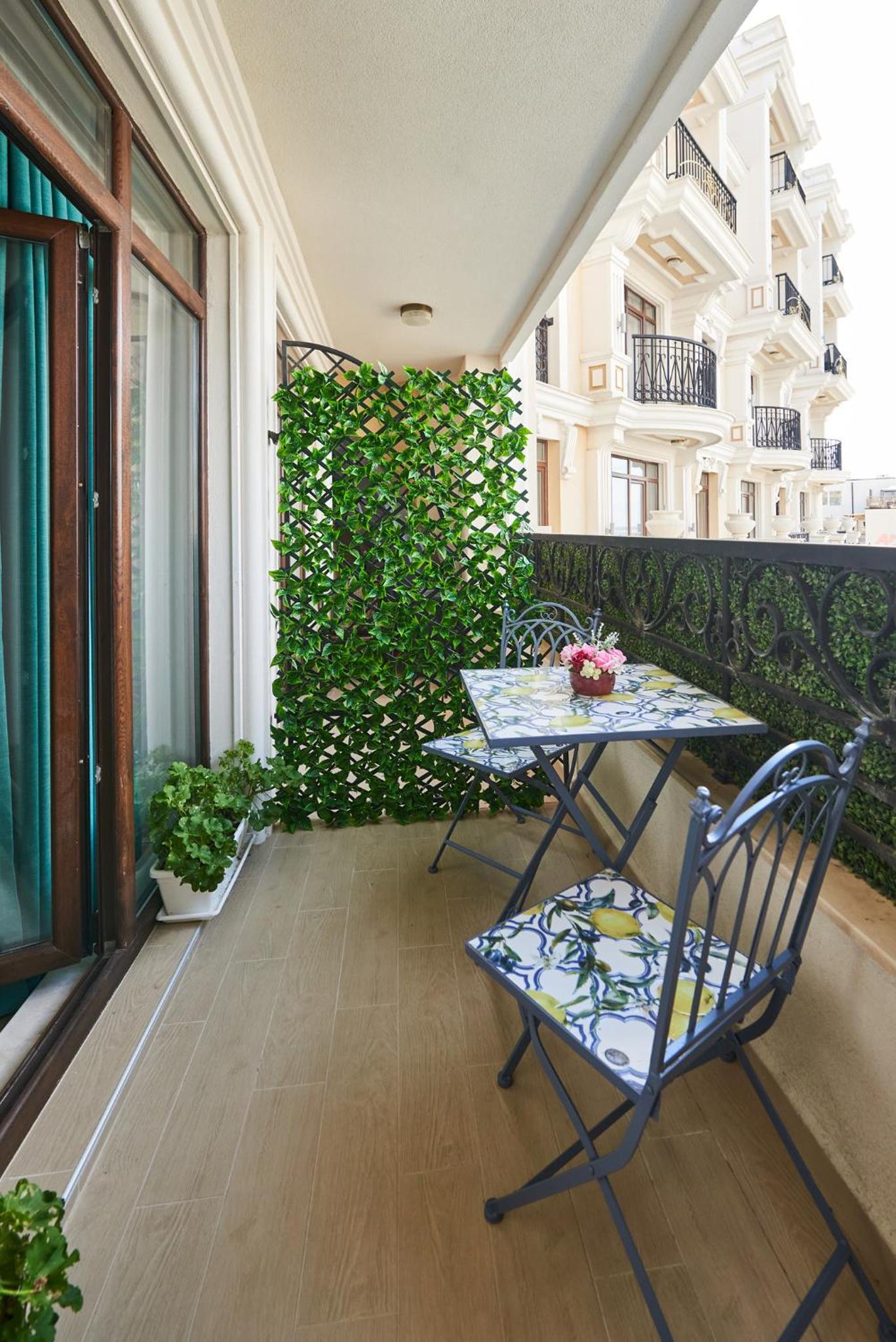 Florance Rentals Luxury Apartments in Saint Vlas