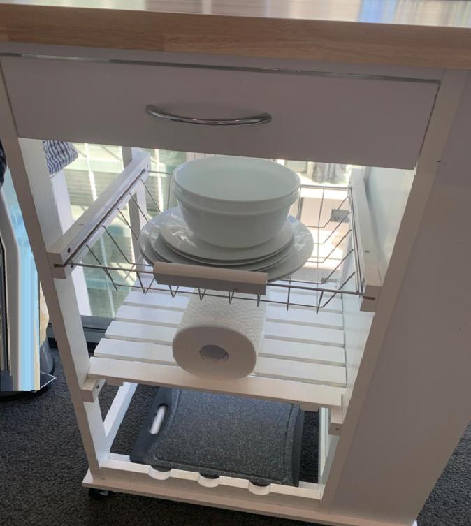 Bondi Central Studio with en-suite, next to Station, plus access to Rooftop BBQ & City View Bliss
