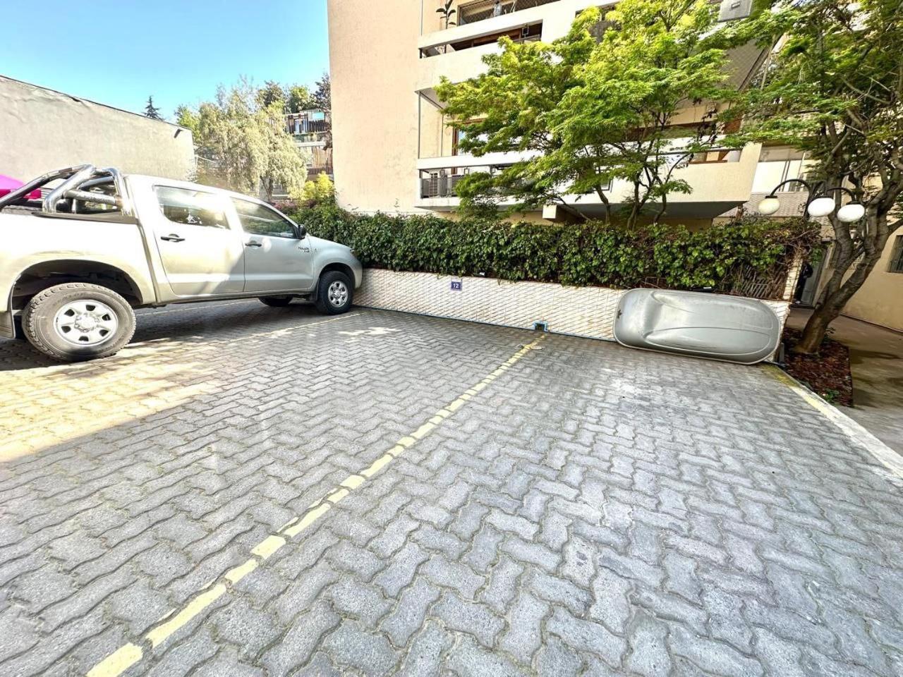 Jardín privado para familias y trabajo