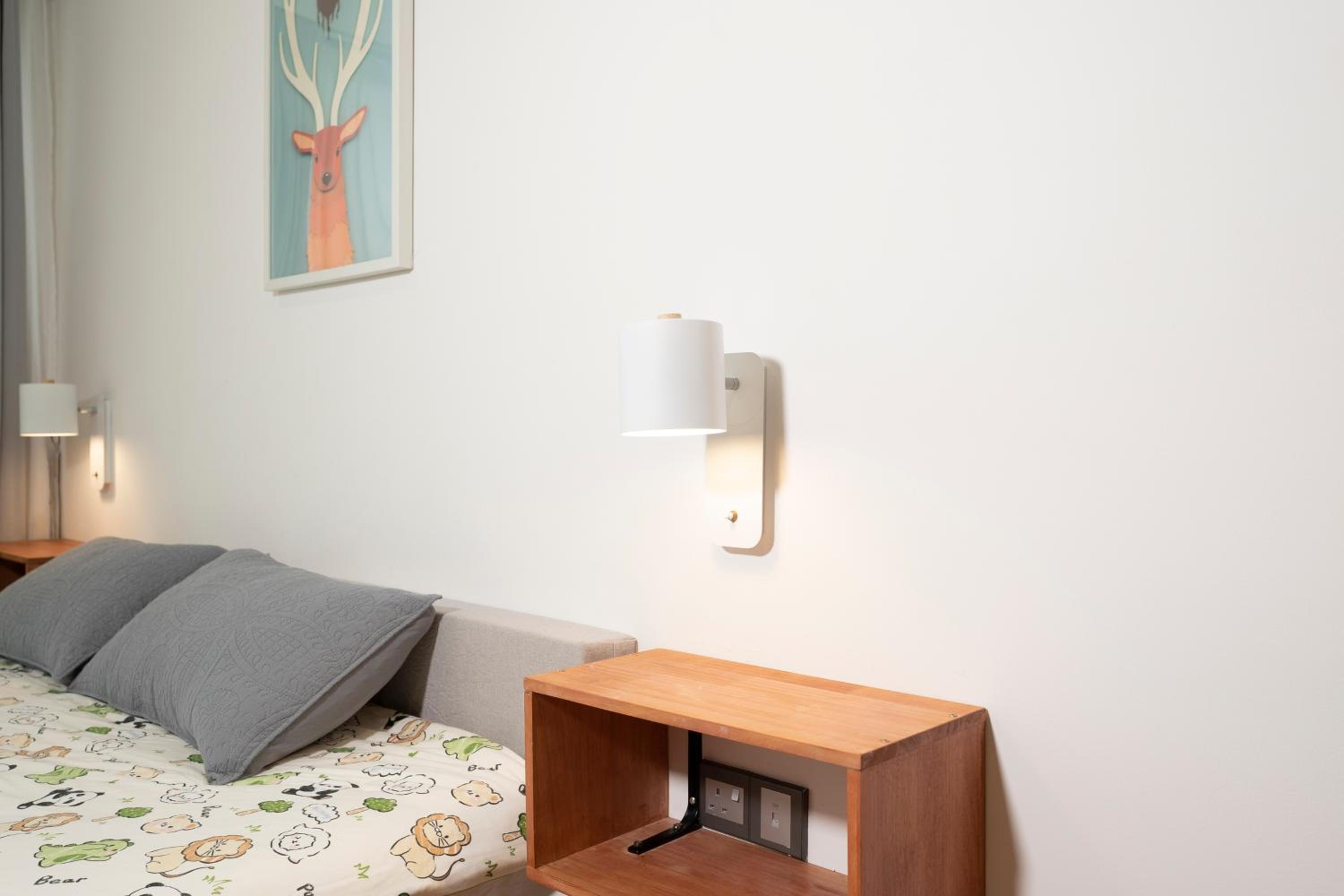 KL Top Location Kid's Theme White Collar Apartment