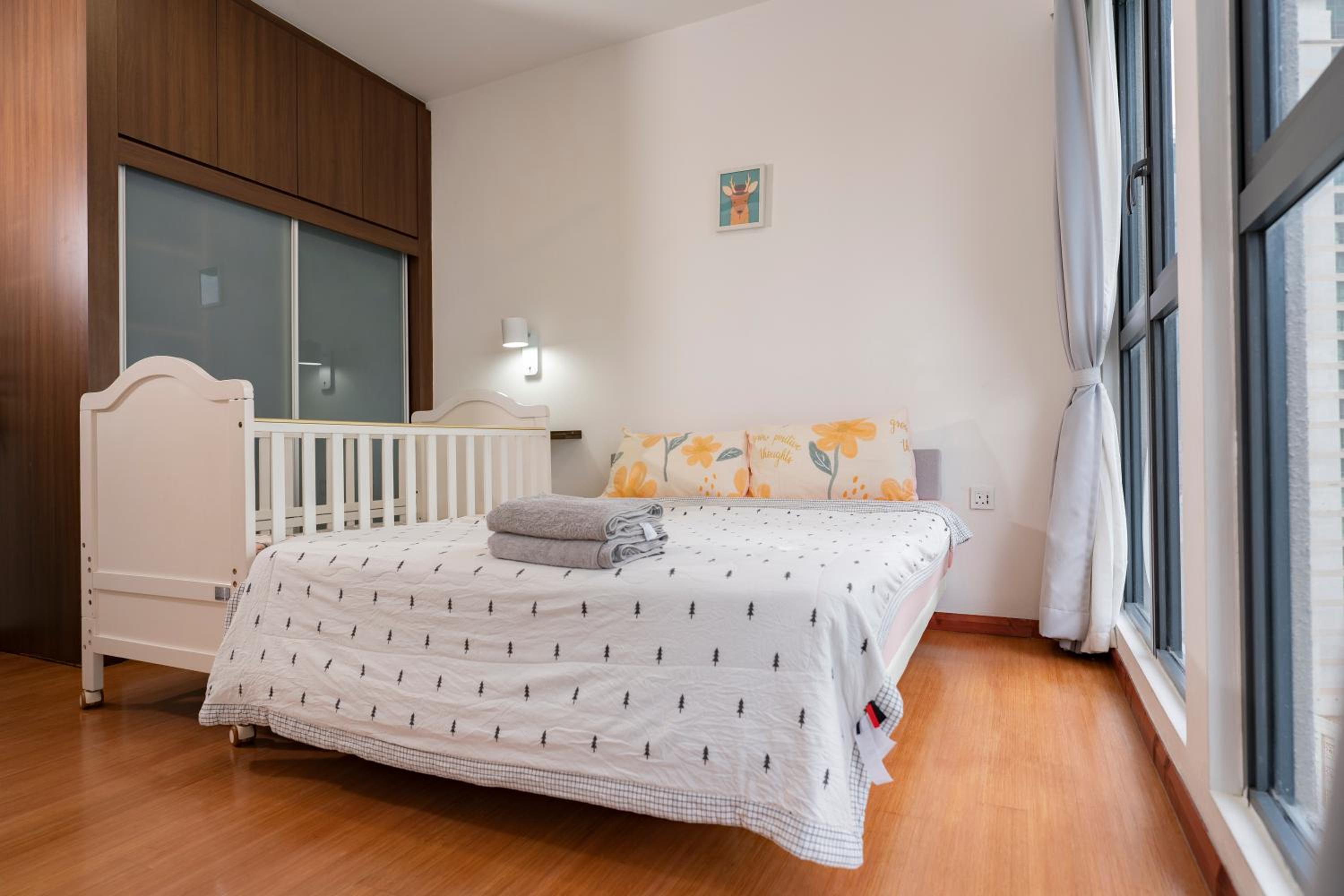 KL Top Location Kid's Theme White Collar Apartment