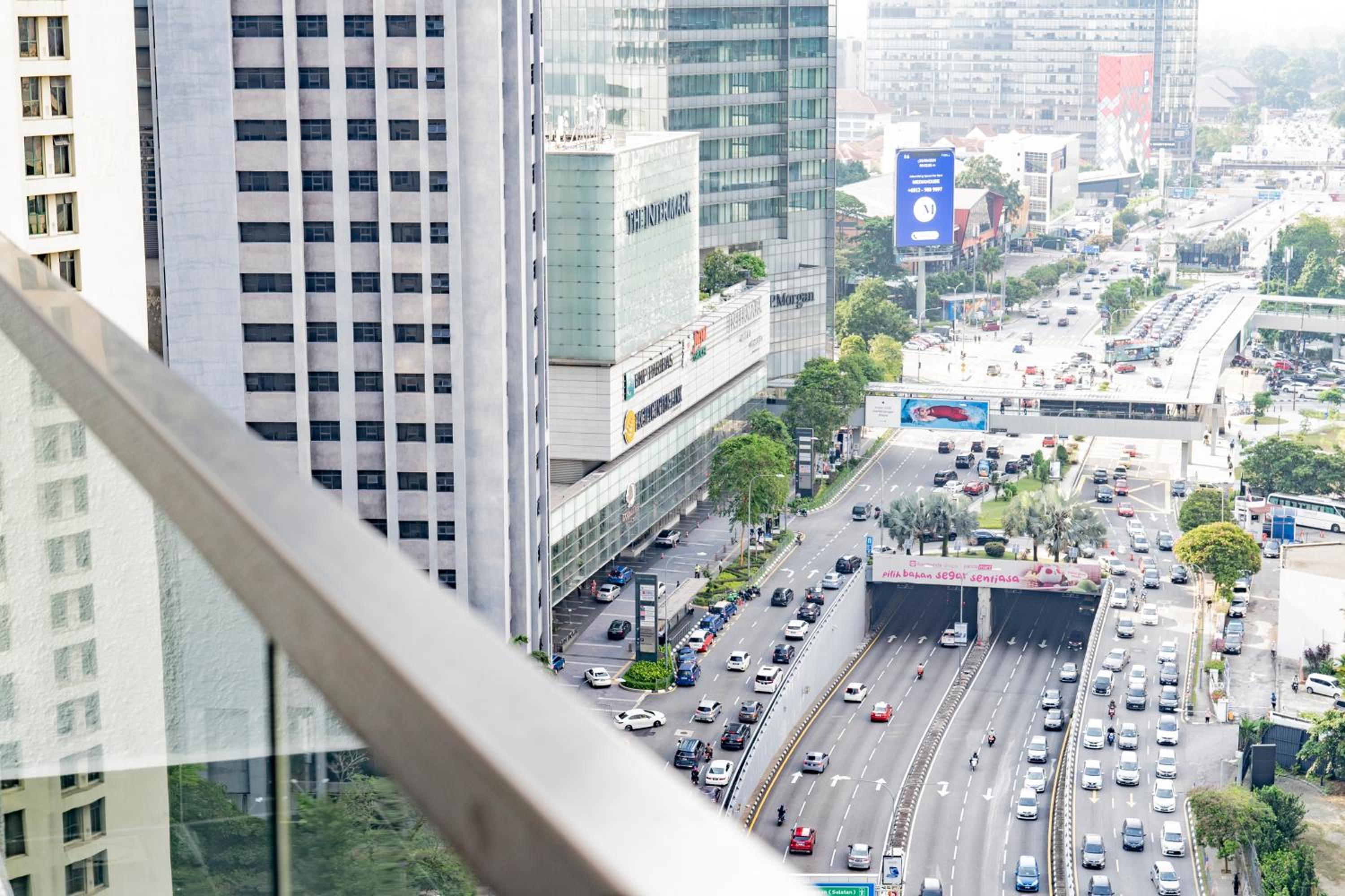 KL Top Location Kid's Theme White Collar Apartment