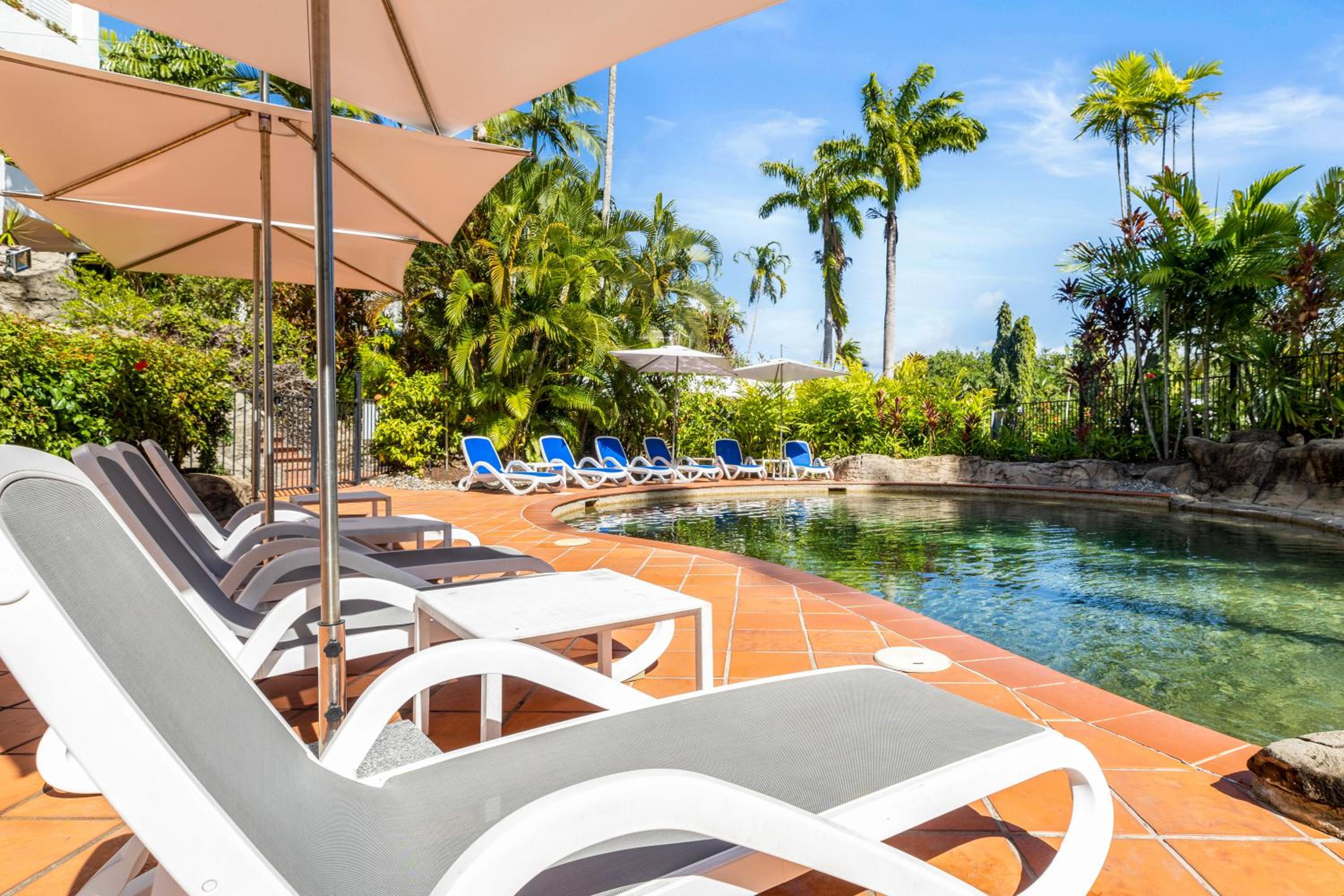 Ultra Modern Studio Apartment in Club Tropical