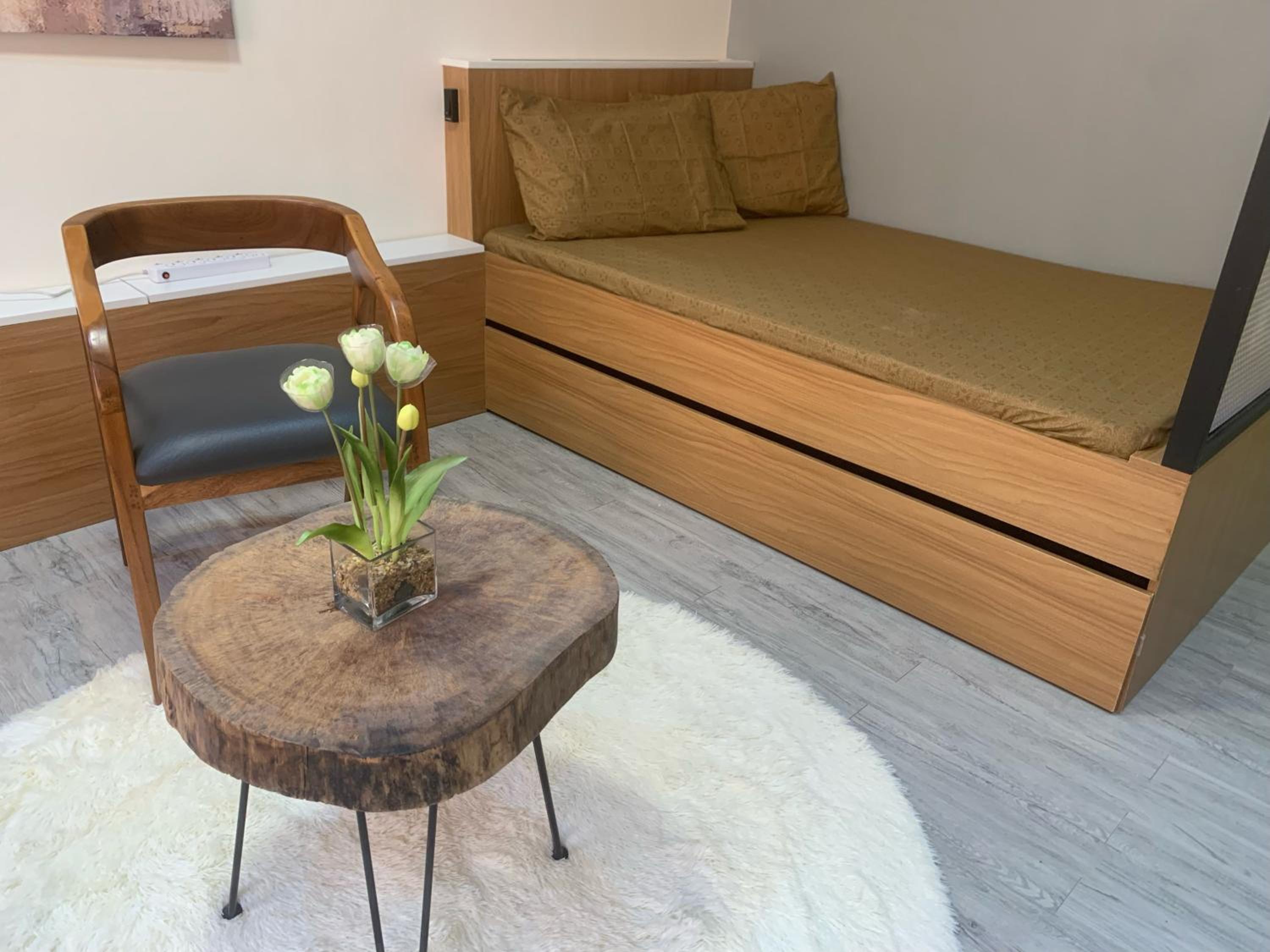 Serene - Cozy unit located in 4th floor view 2