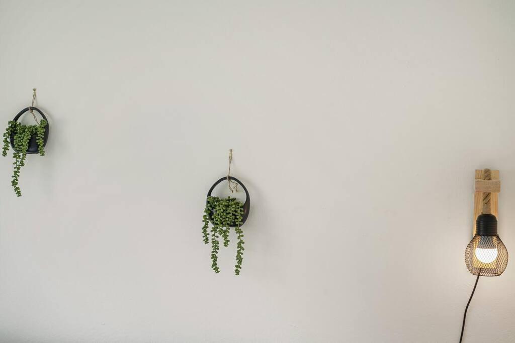 Charming 2BR Coastal Getaway in Pacifica