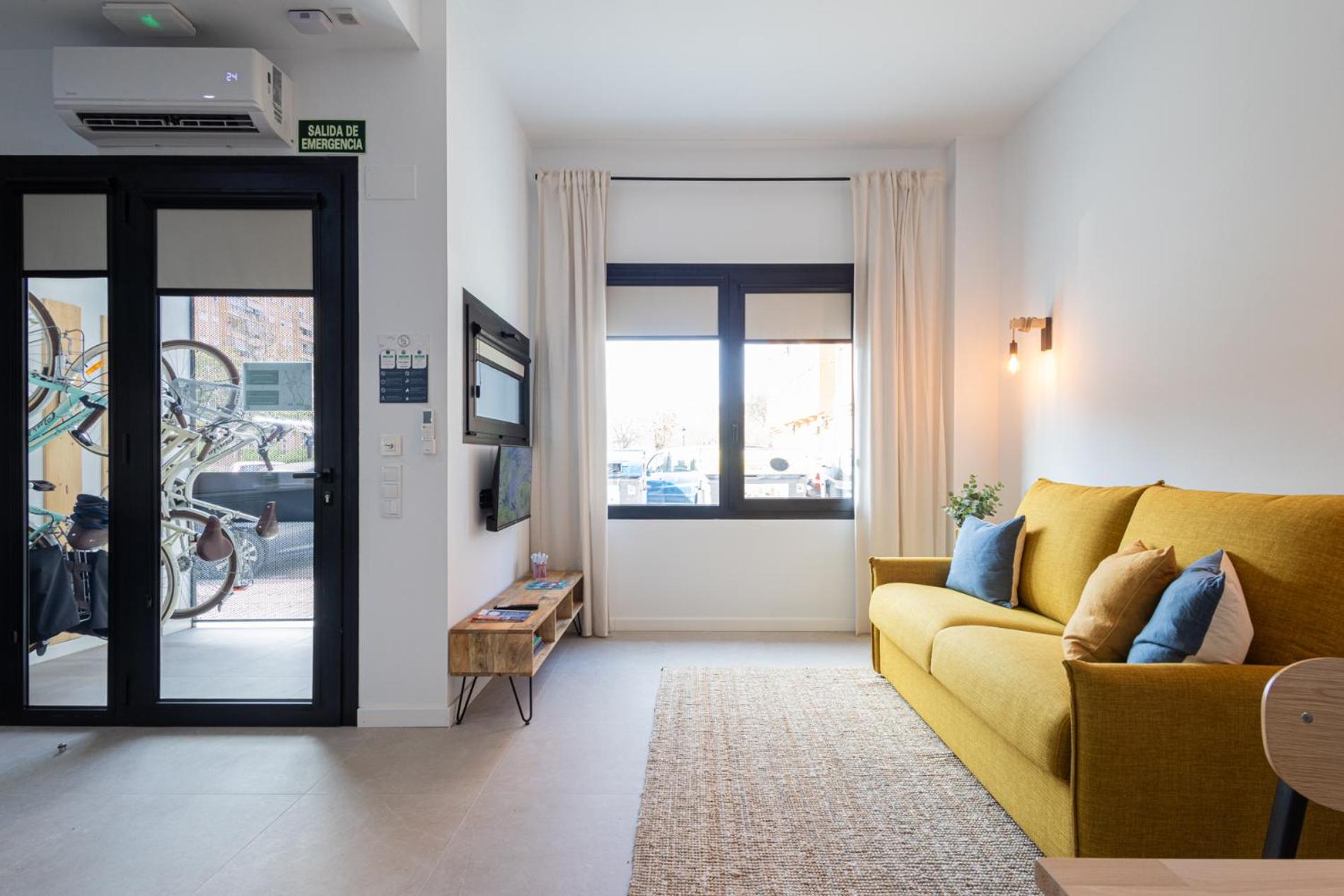 FLORIT FLATS - Stylish Valencia Ceramic Apartments with Free Bicycles by the Joaquin Sorolla Station