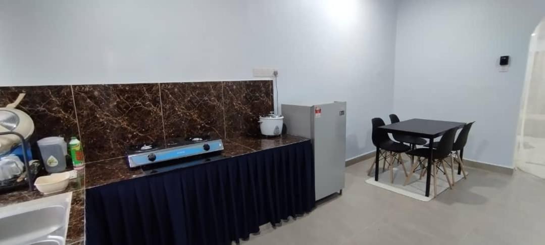 Rumah Biru Homestay photo 5