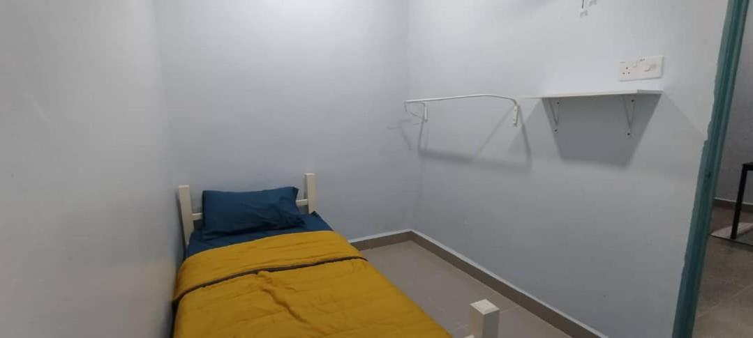 Rumah Biru Homestay photo 7