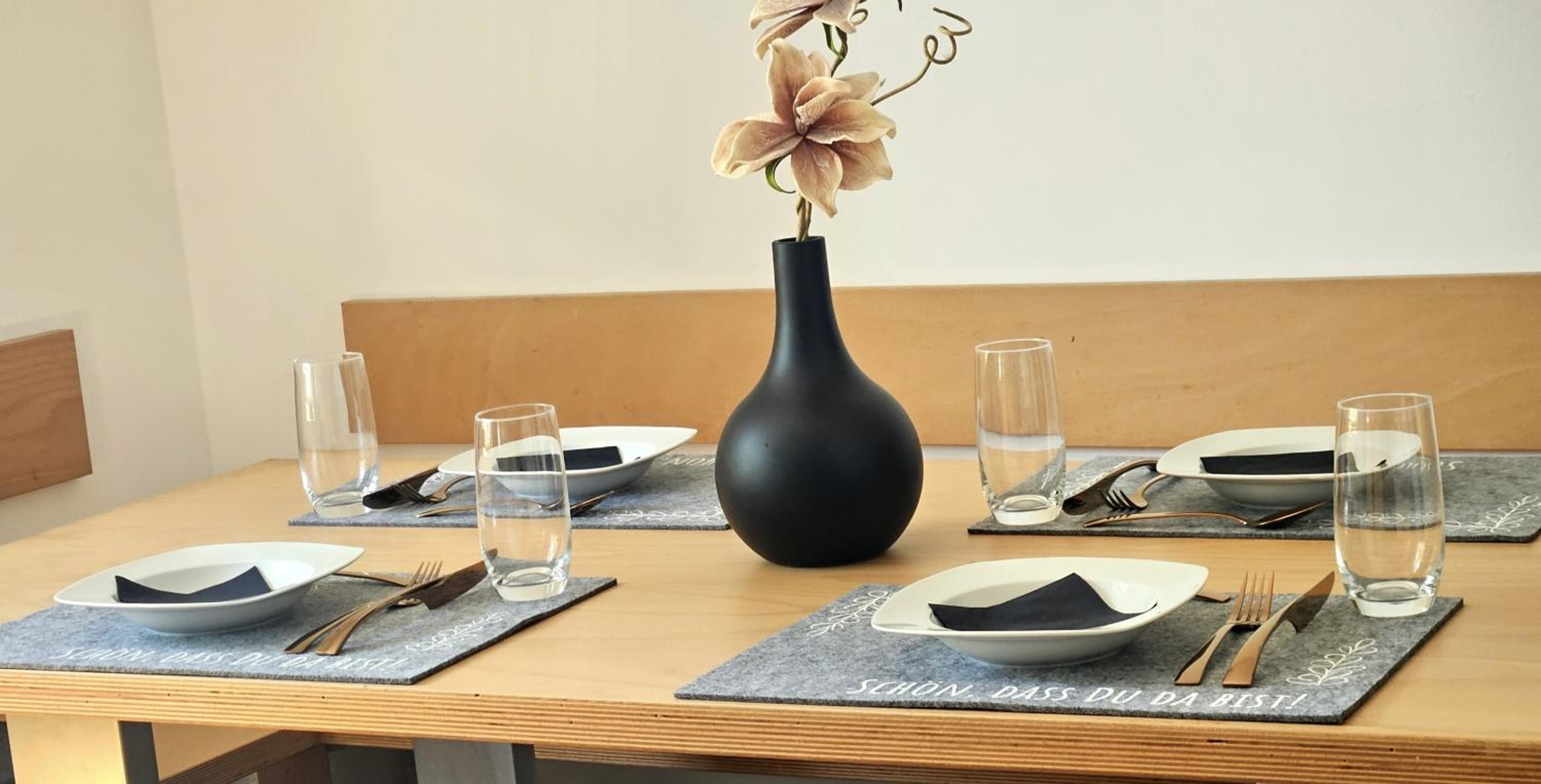 Residence Moai - Gardenview - Business Travel - kostenloser Parkplatz, WLAN, Waschtrockner, Smart TV, Qbo ESSENTIAL, ergonomischer Schreibtisch