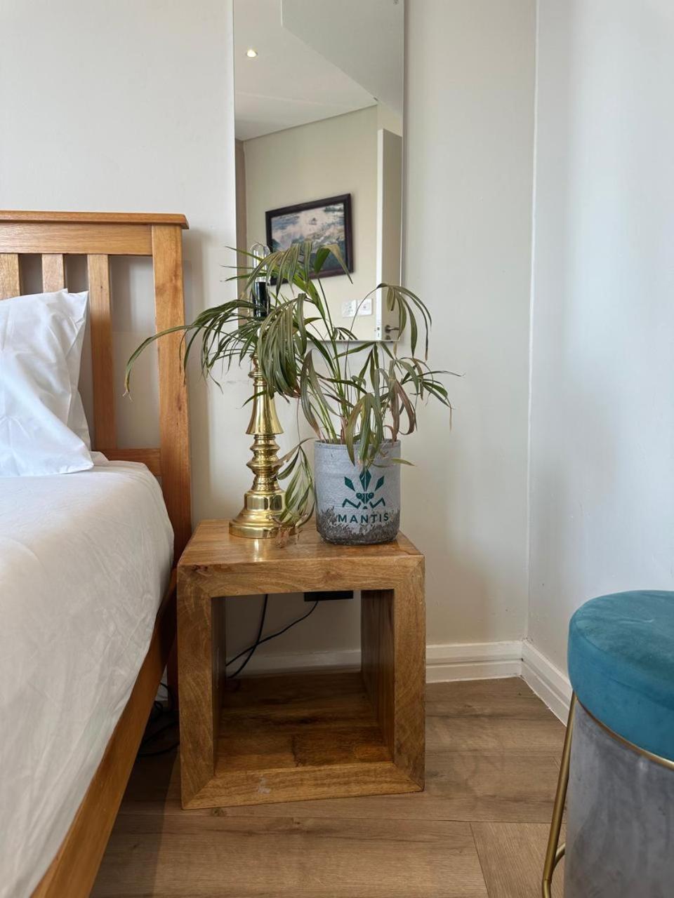 Spacious 2BR APT Near Sandton City -No Loadshedding