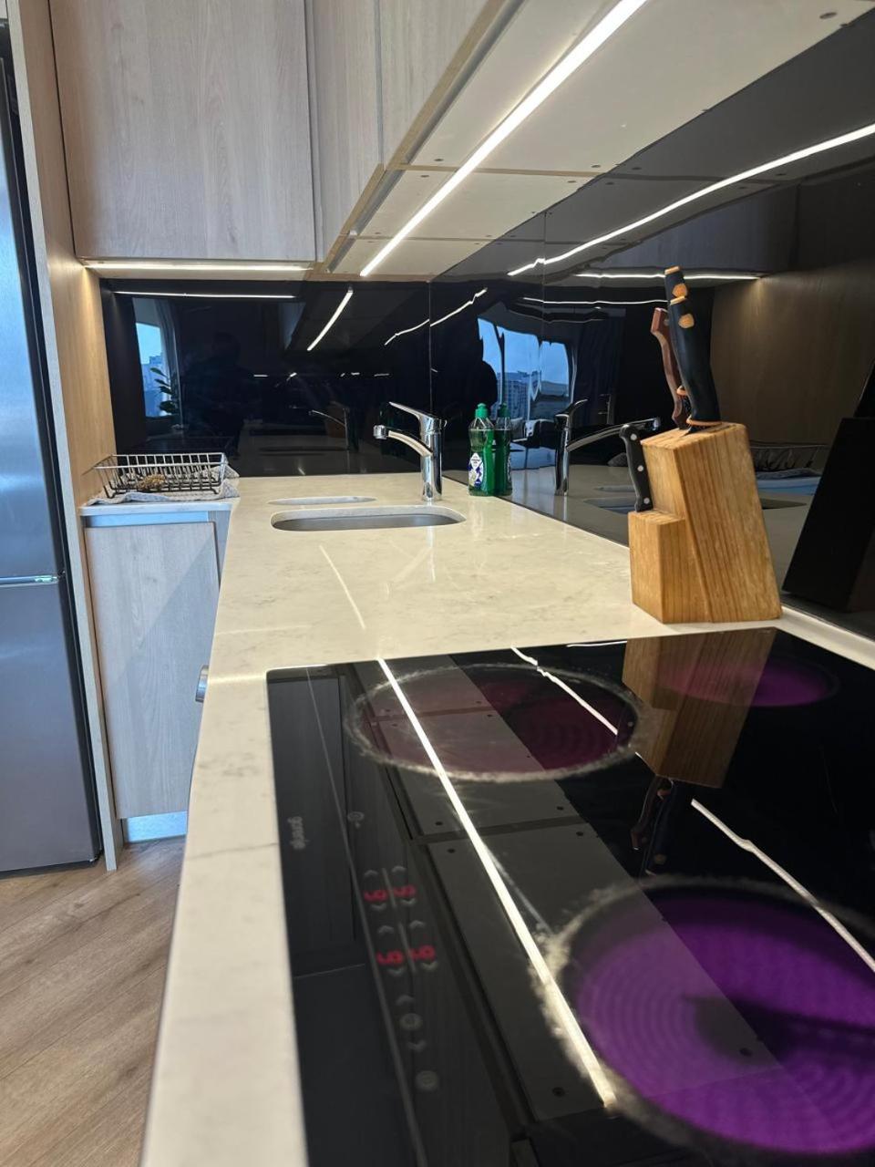 Spacious 2BR APT Near Sandton City -No Loadshedding