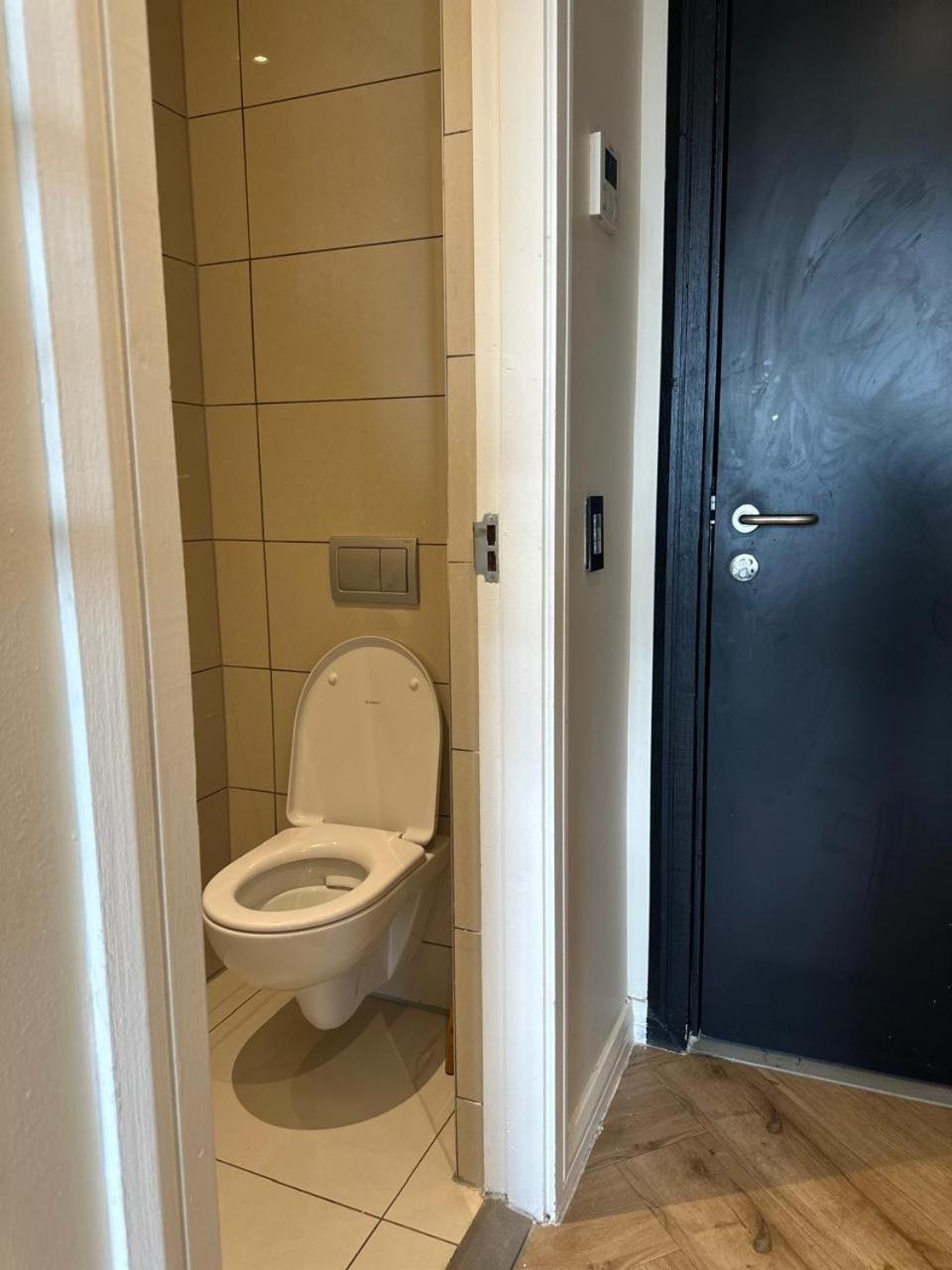 Spacious 2BR APT Near Sandton City -No Loadshedding