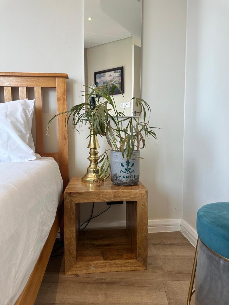 Spacious 2BR APT Near Sandton City -No Loadshedding
