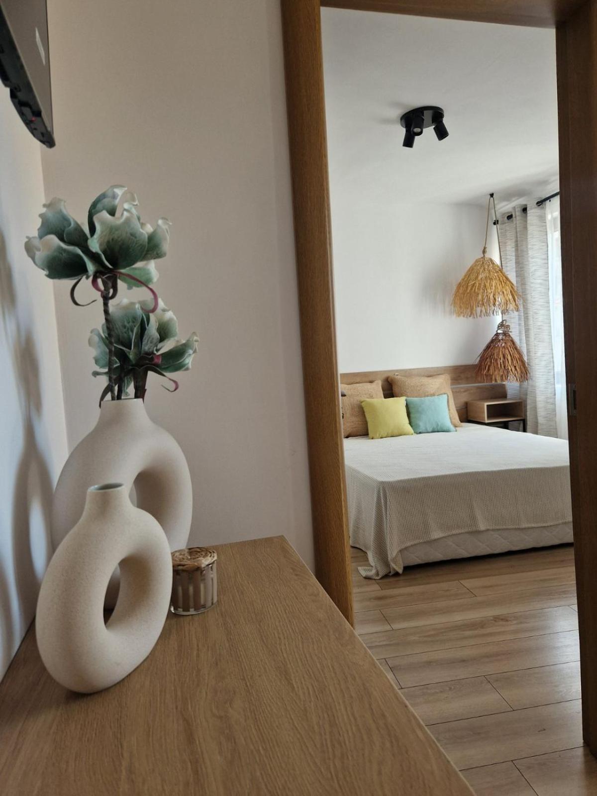 Sunny Boho Home by RV Apartments
